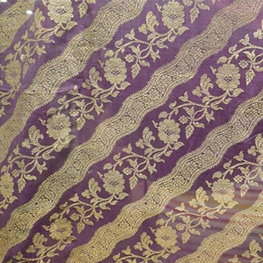 Inspired by a Benarasi owned by Rabindranath Tagore's mother Sarada Devi