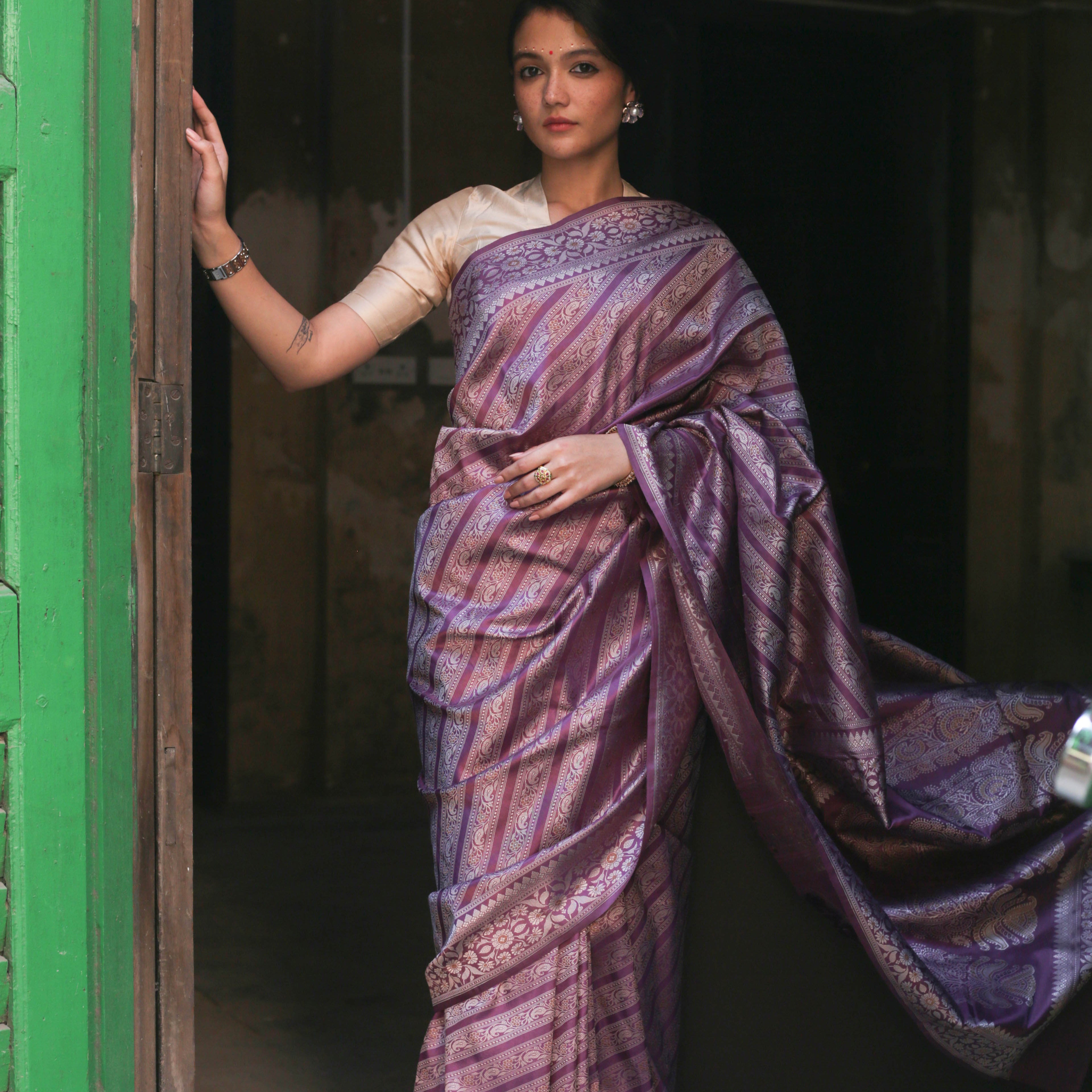 Mauve Ada Baluchari with Minakari
