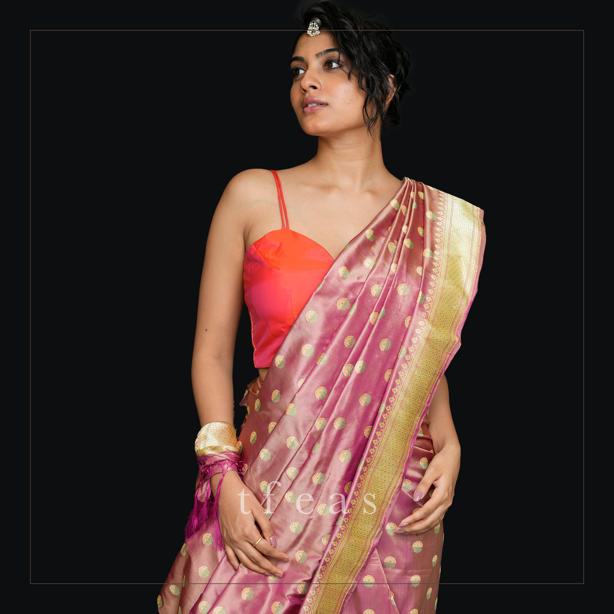 Benarasi with Latifa Minakari Khadwa Buti