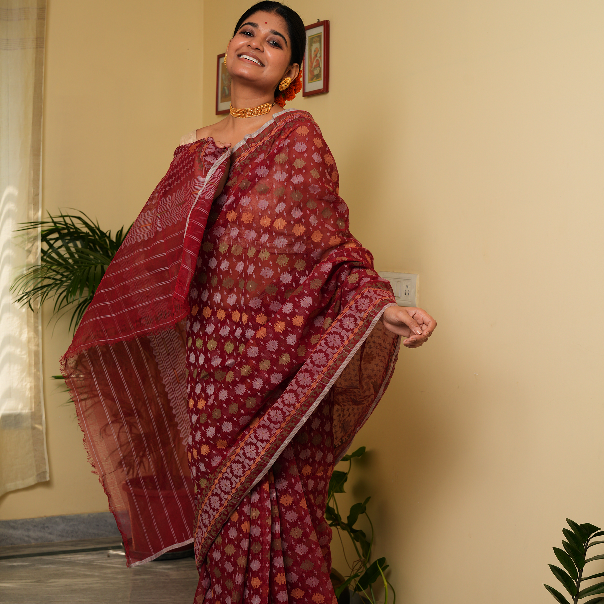 Red Multicoloured Dhakai Jamdani Saree