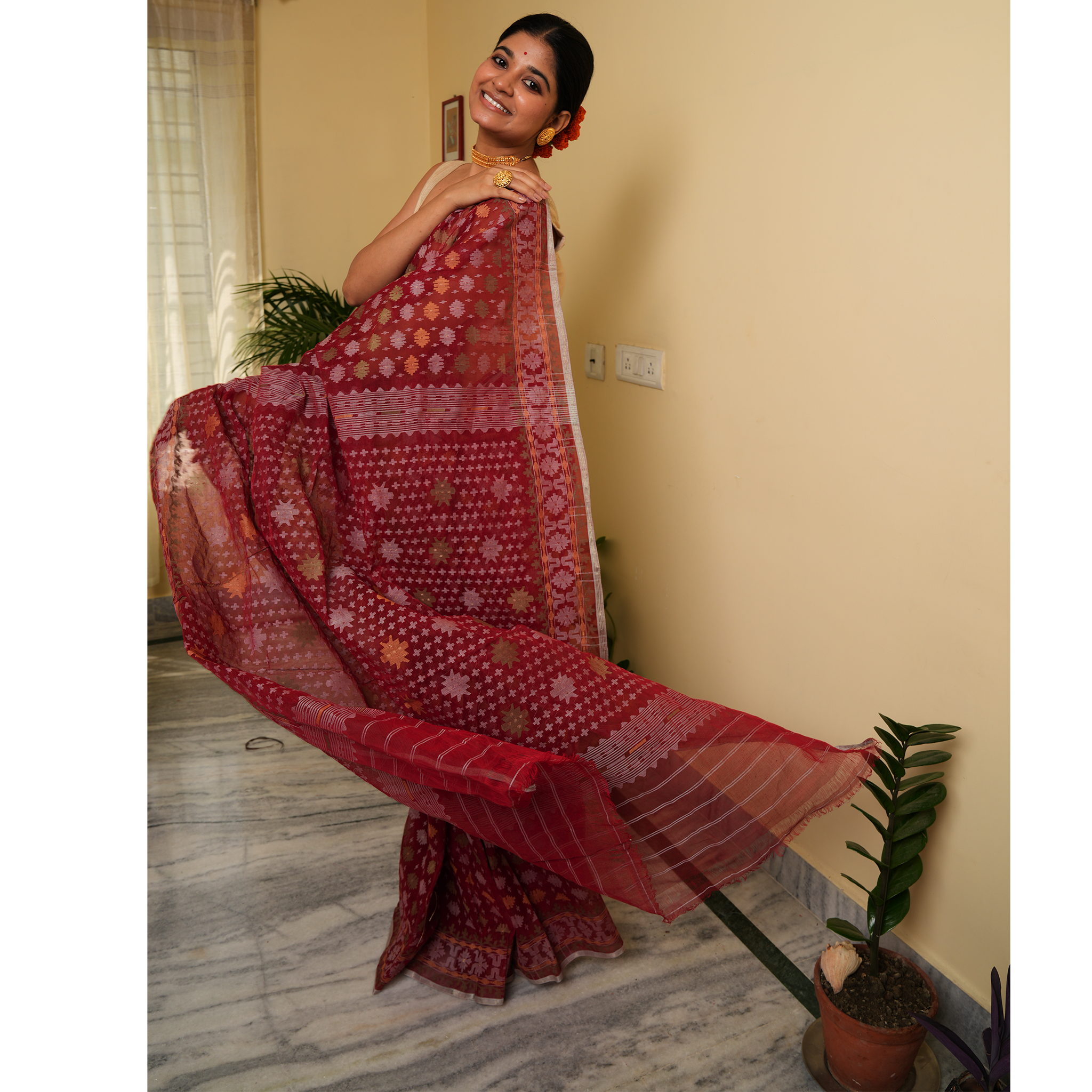 Red Multicoloured Dhakai Jamdani Saree