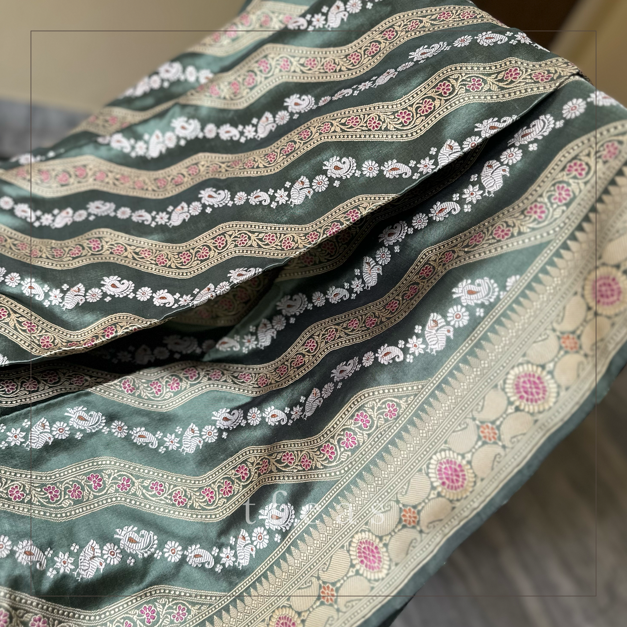 Moss Green Ada Revival Baluchari