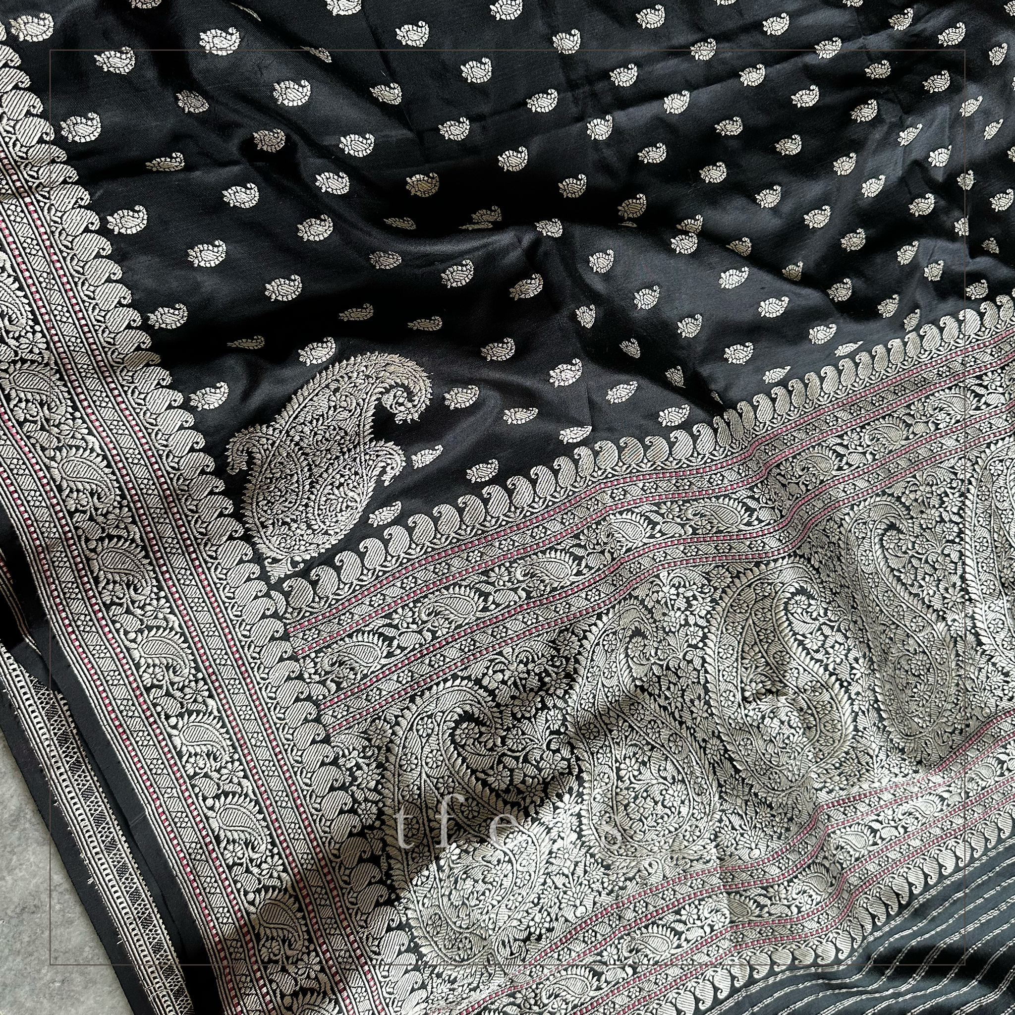 Black Koniya Ektara Benarasi