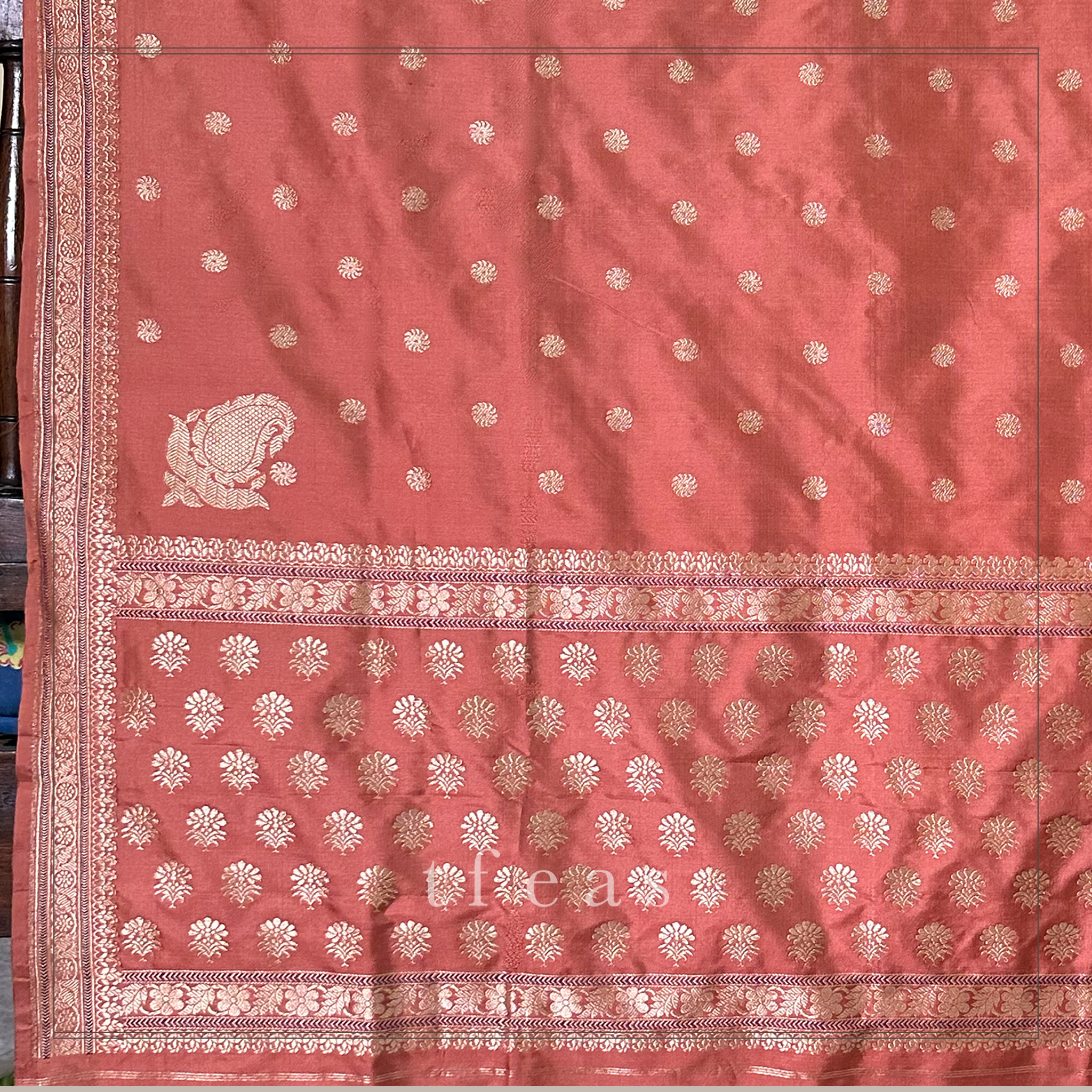 Chestnut Rose Coloured Khadwa Benarasi with Koniya