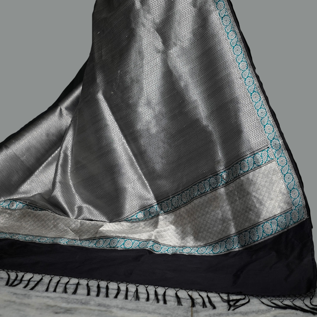Black Tanchoi Benarasi with Minakari Khadwa Border