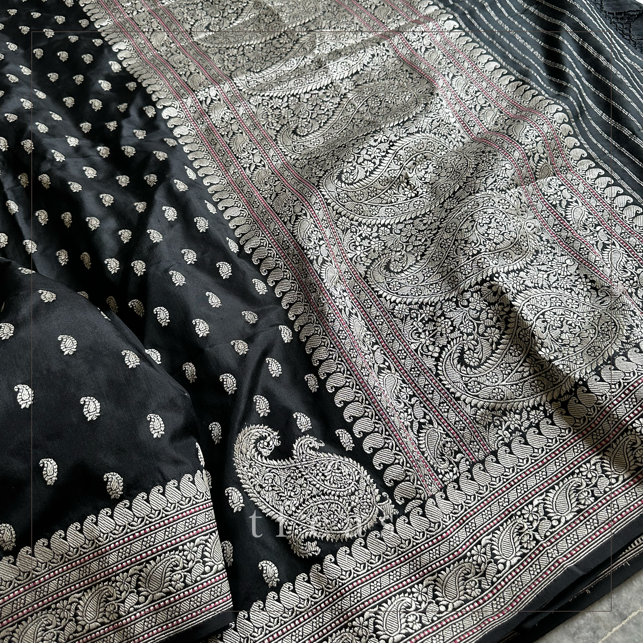 Black Koniya Ektara Benarasi