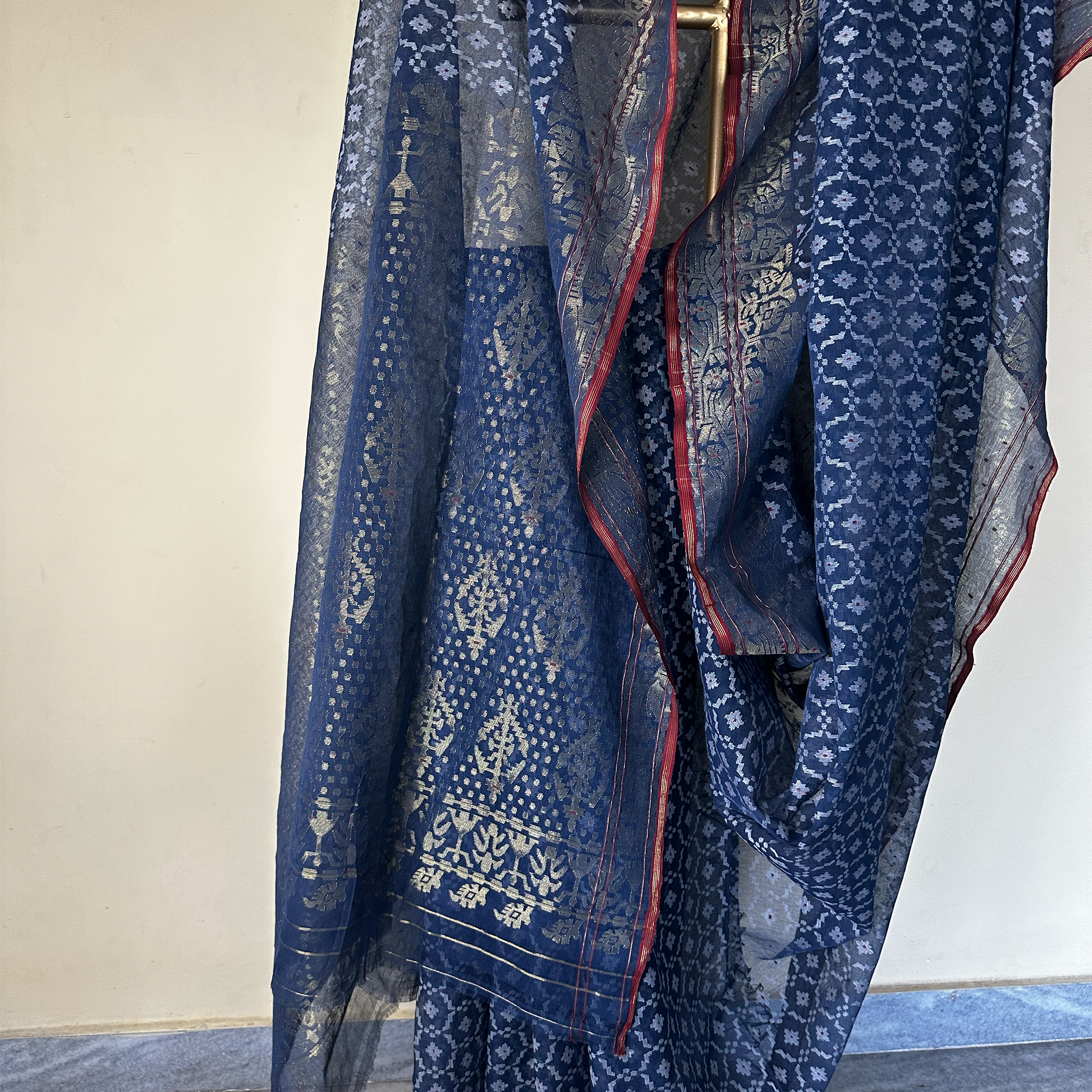 Pre Order: Indigo and White Jaal Dhakai Jamdani