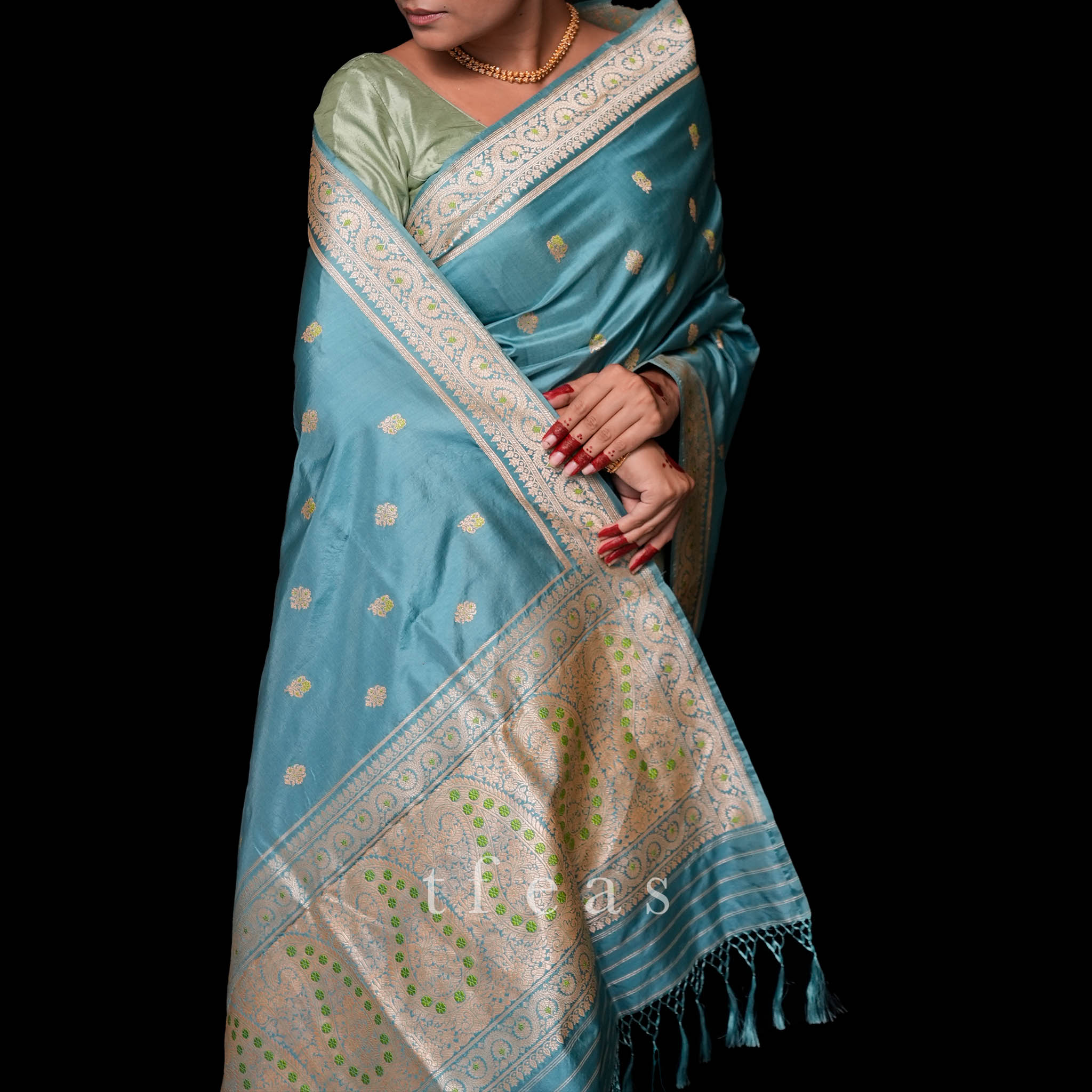 Grey-Blue Khadwa Benarasi with Two Different Butis and Minakari