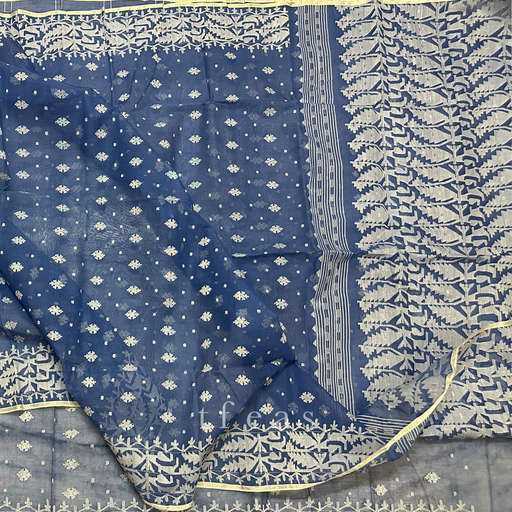 Blue and White Dhakai Jamdani