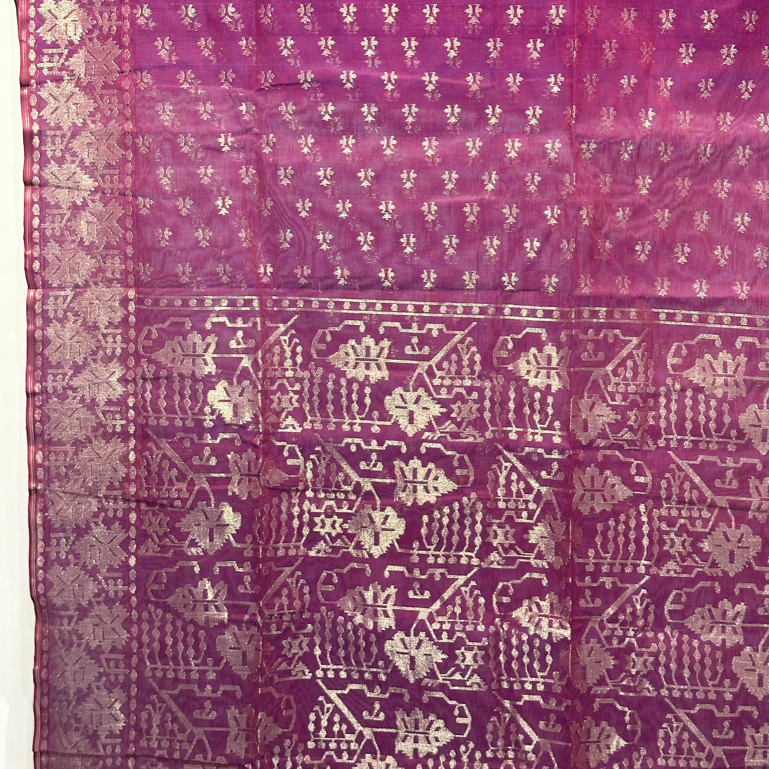 Jamun Angoorlata Dhakai Jamdani Saree (Grapevine)