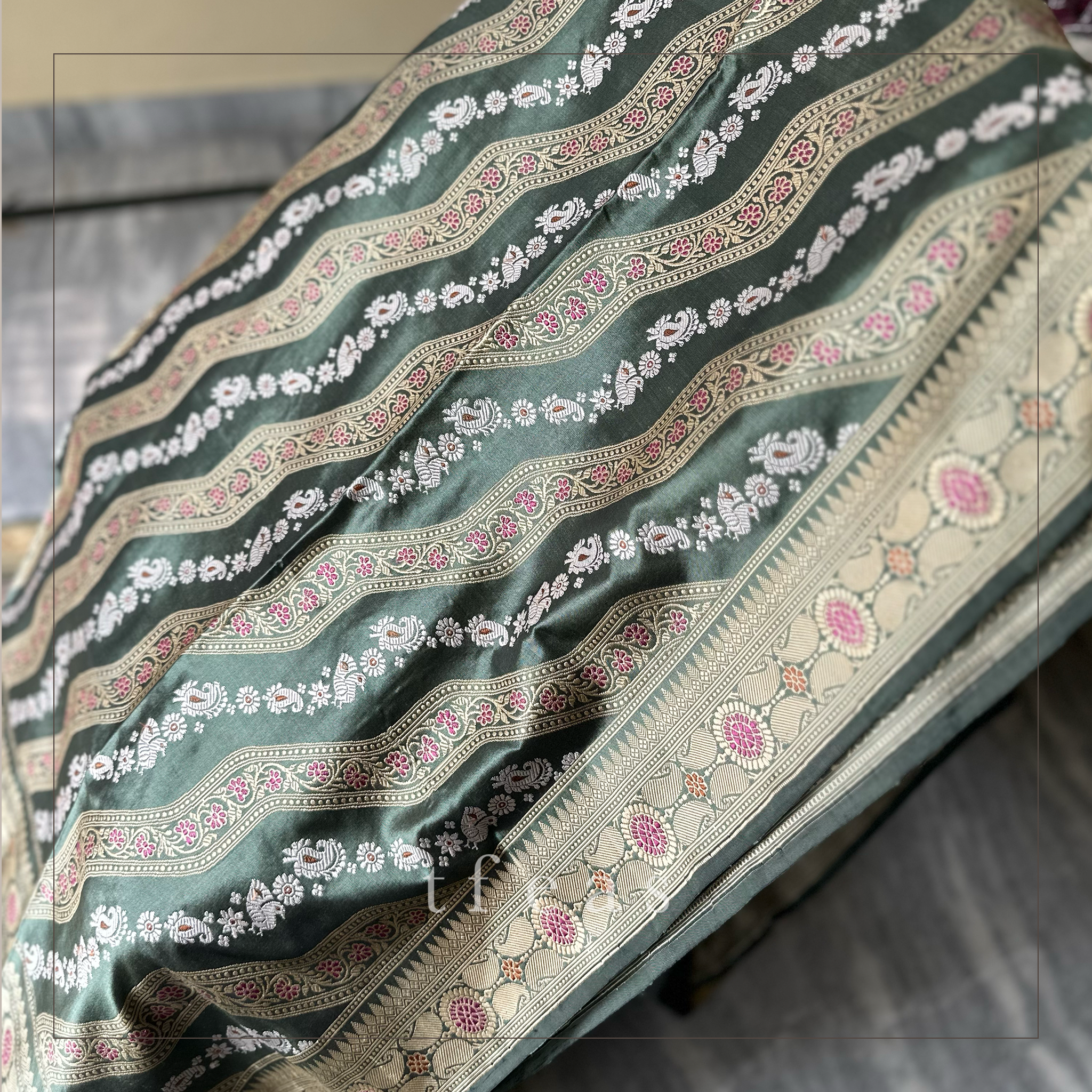 Moss Green Ada Revival Baluchari
