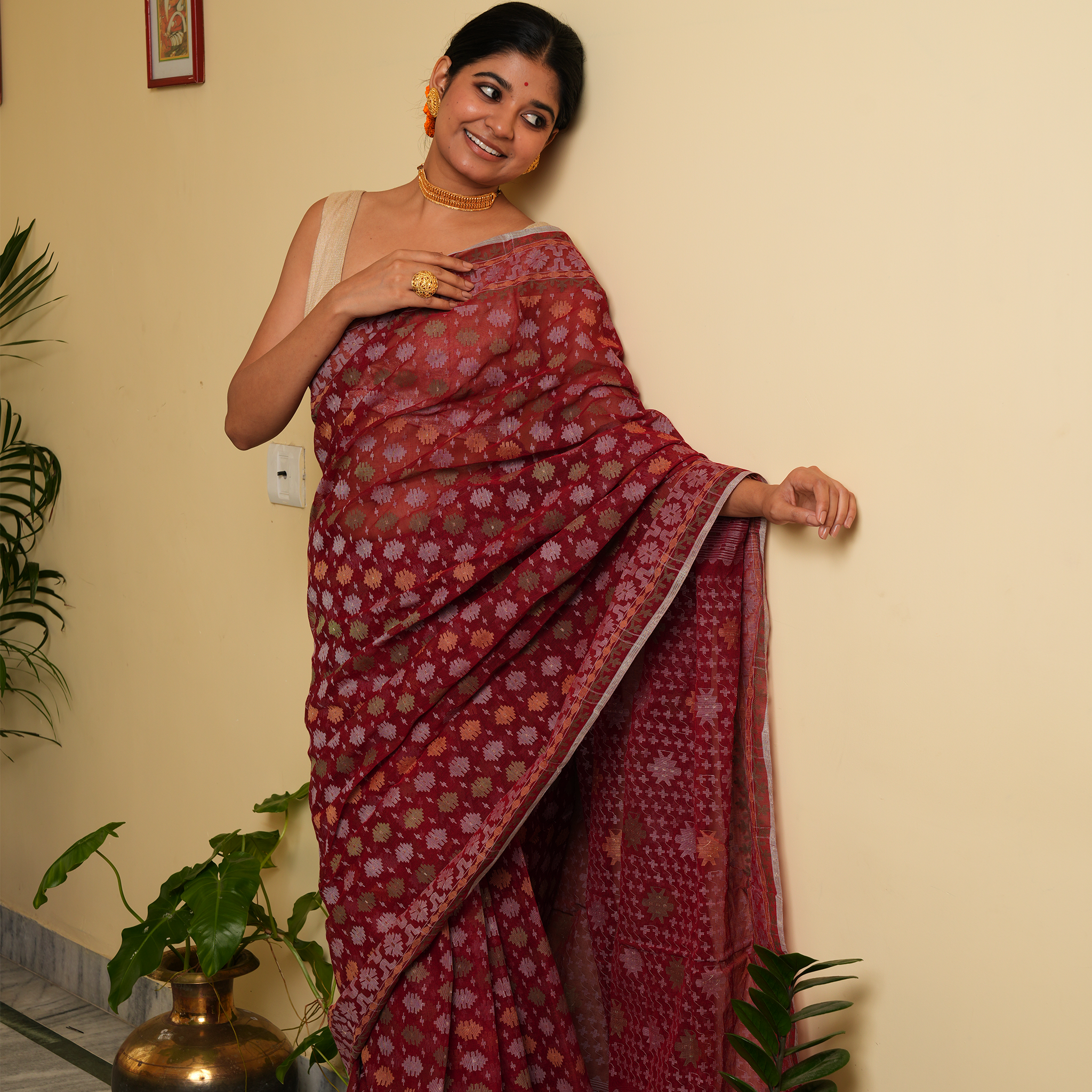 Red Multicoloured Dhakai Jamdani Saree