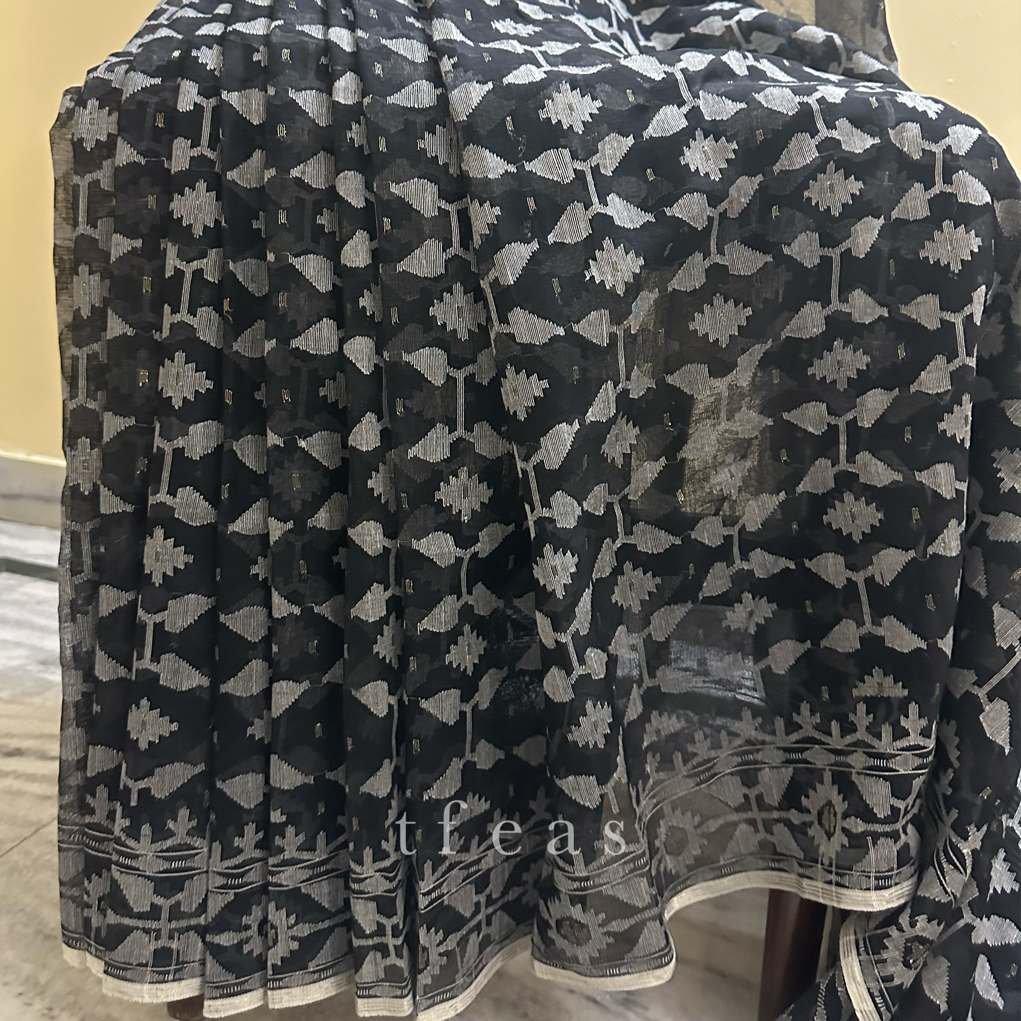 Black Jaal Dhakai Jamdani Saree