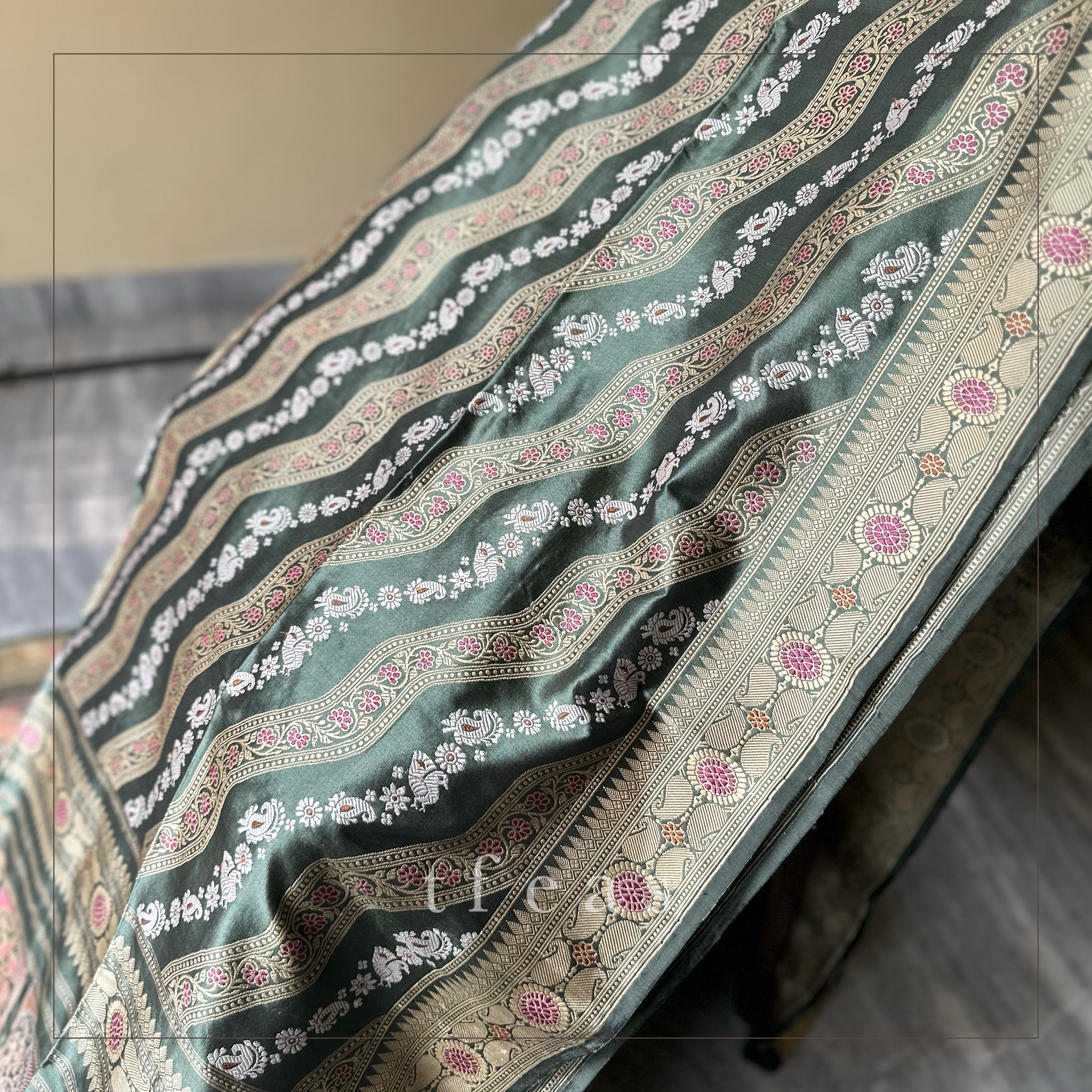 Moss Green Ada Revival Baluchari