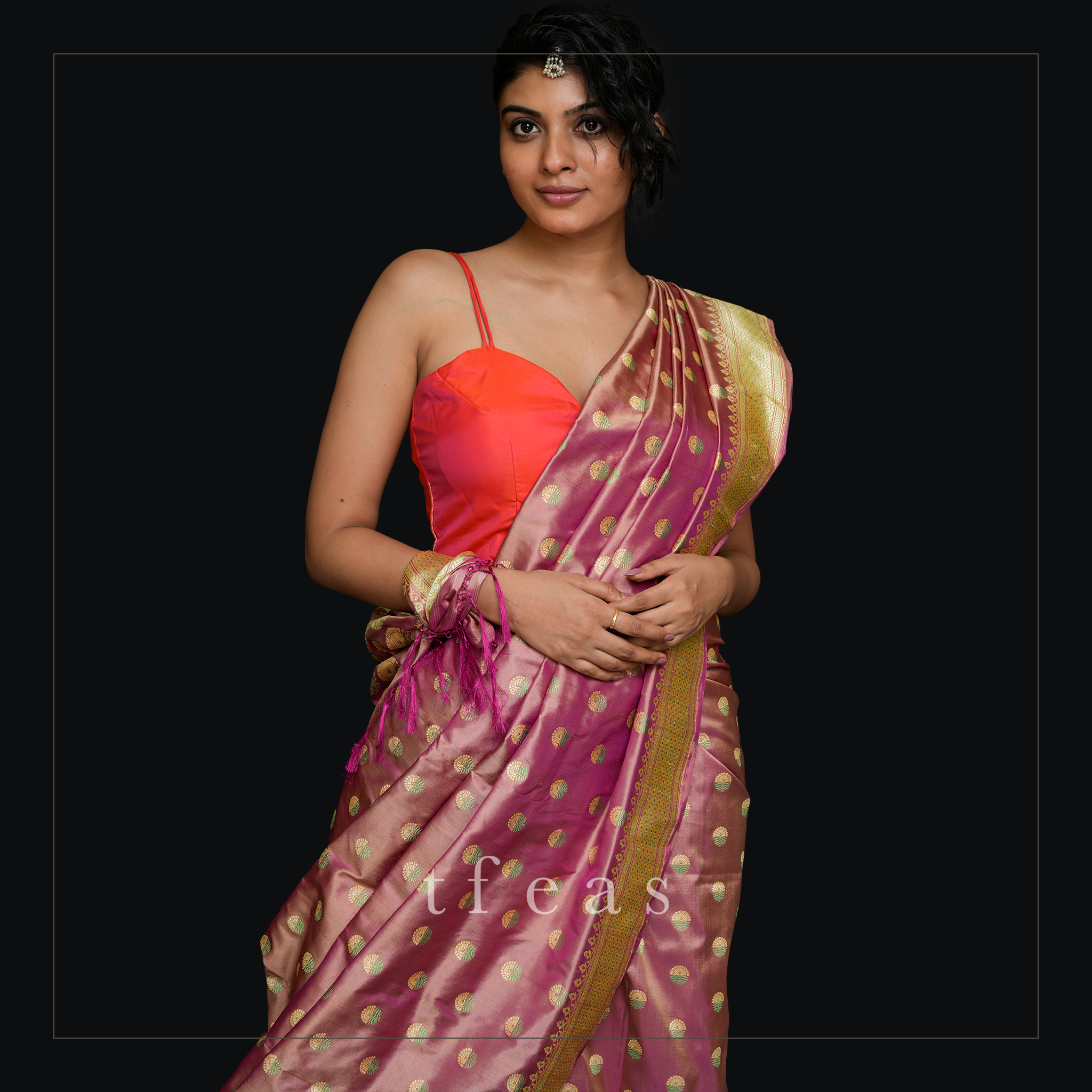 Benarasi with Latifa Minakari Khadwa Buti