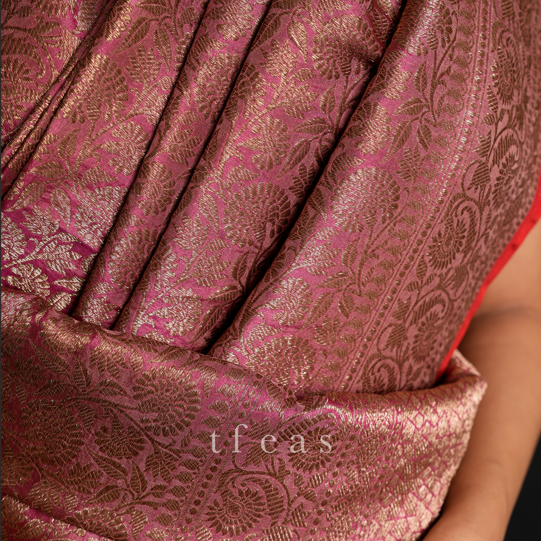 Peach with Red Selvedge Brocade Benarasi