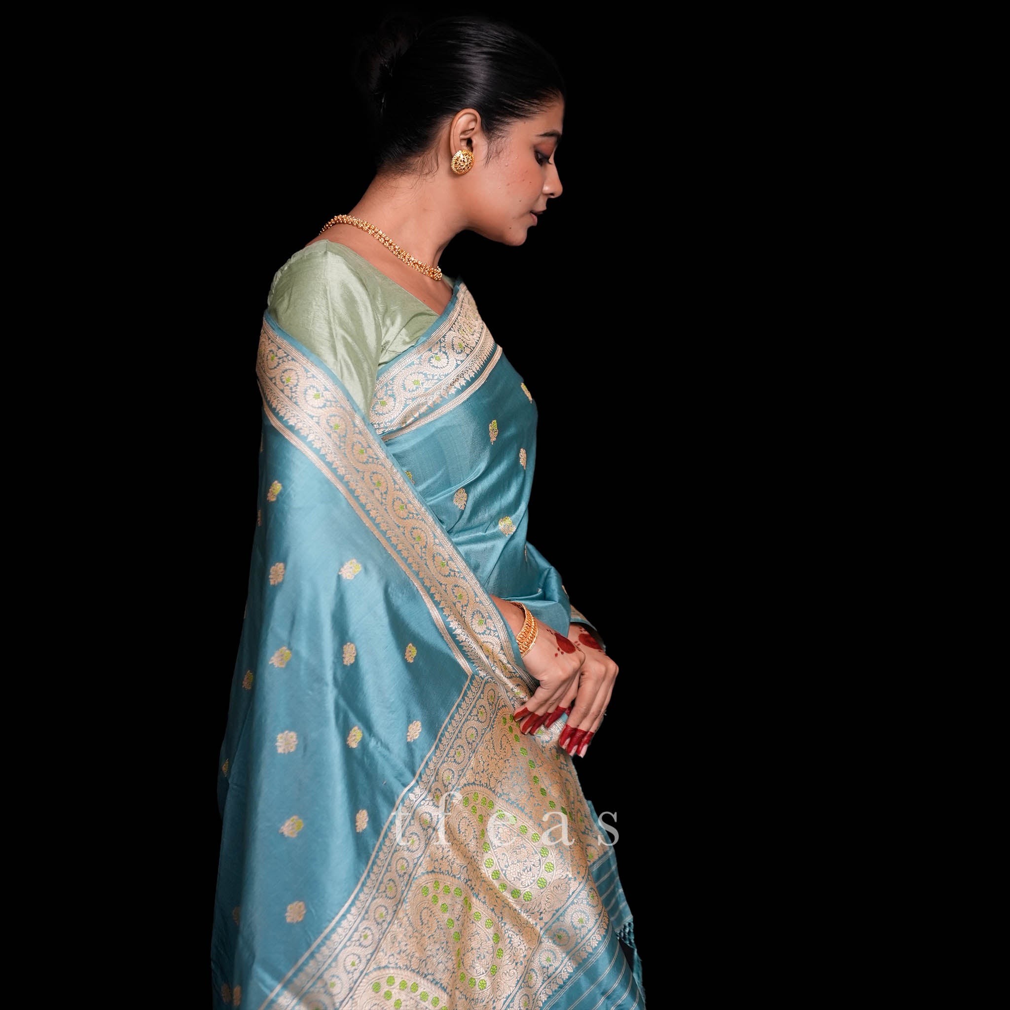 Grey-Blue Khadwa Benarasi with Two Different Butis and Minakari