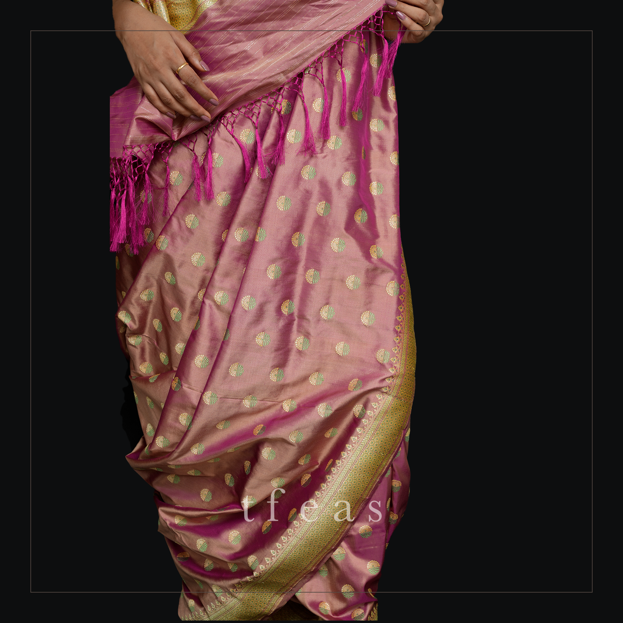 Benarasi with Latifa Minakari Khadwa Buti