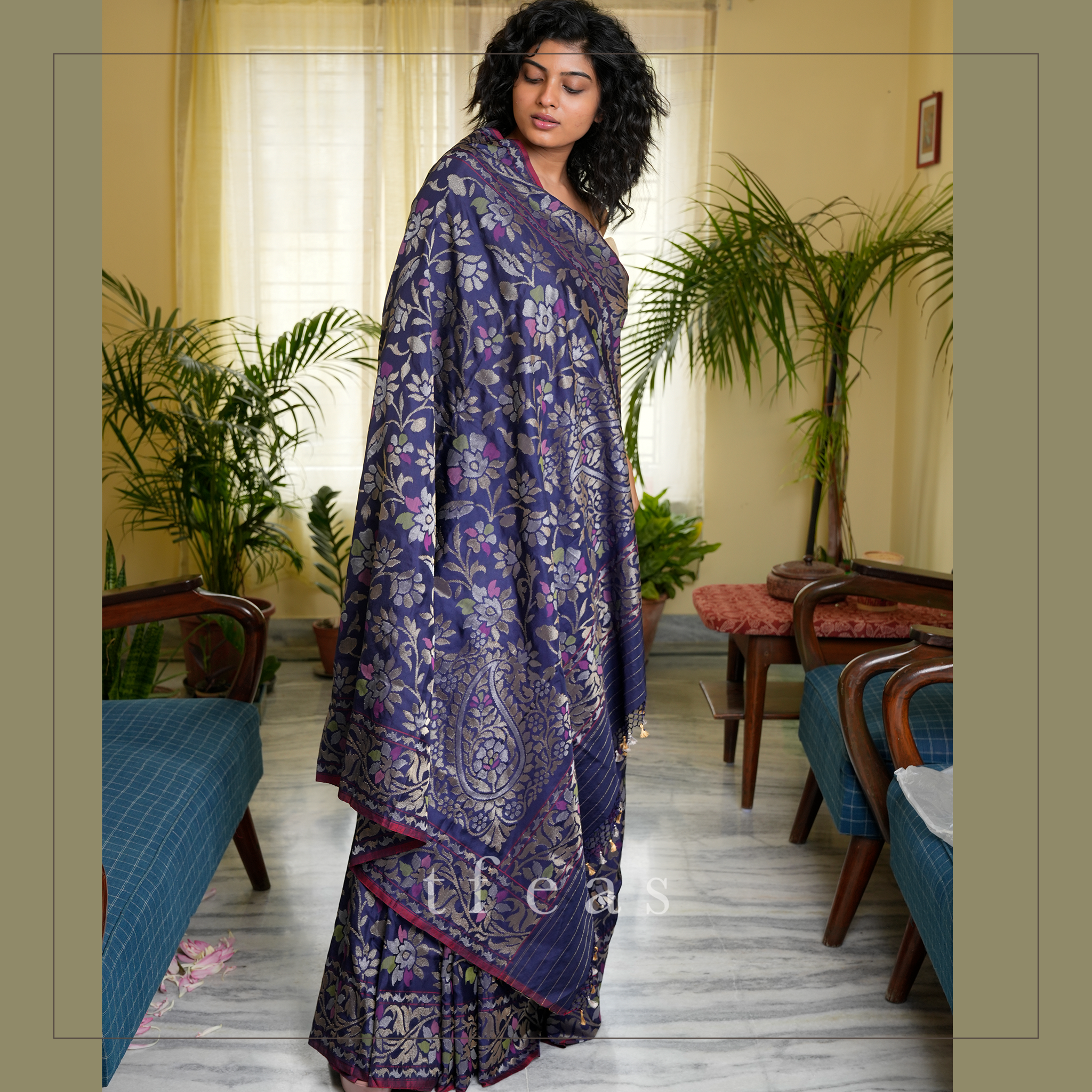 Nilambari - Real Zari Silk Benarasi Jamdani - A Masterpiece