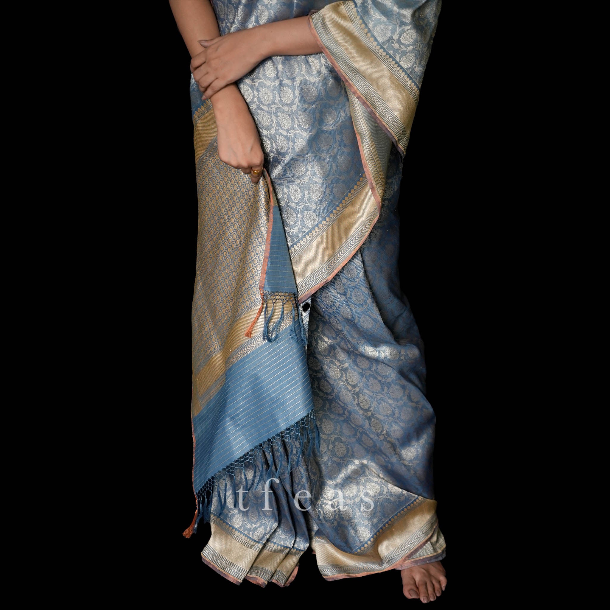 Natural Indigo Dyed Tanchoi Benarasi