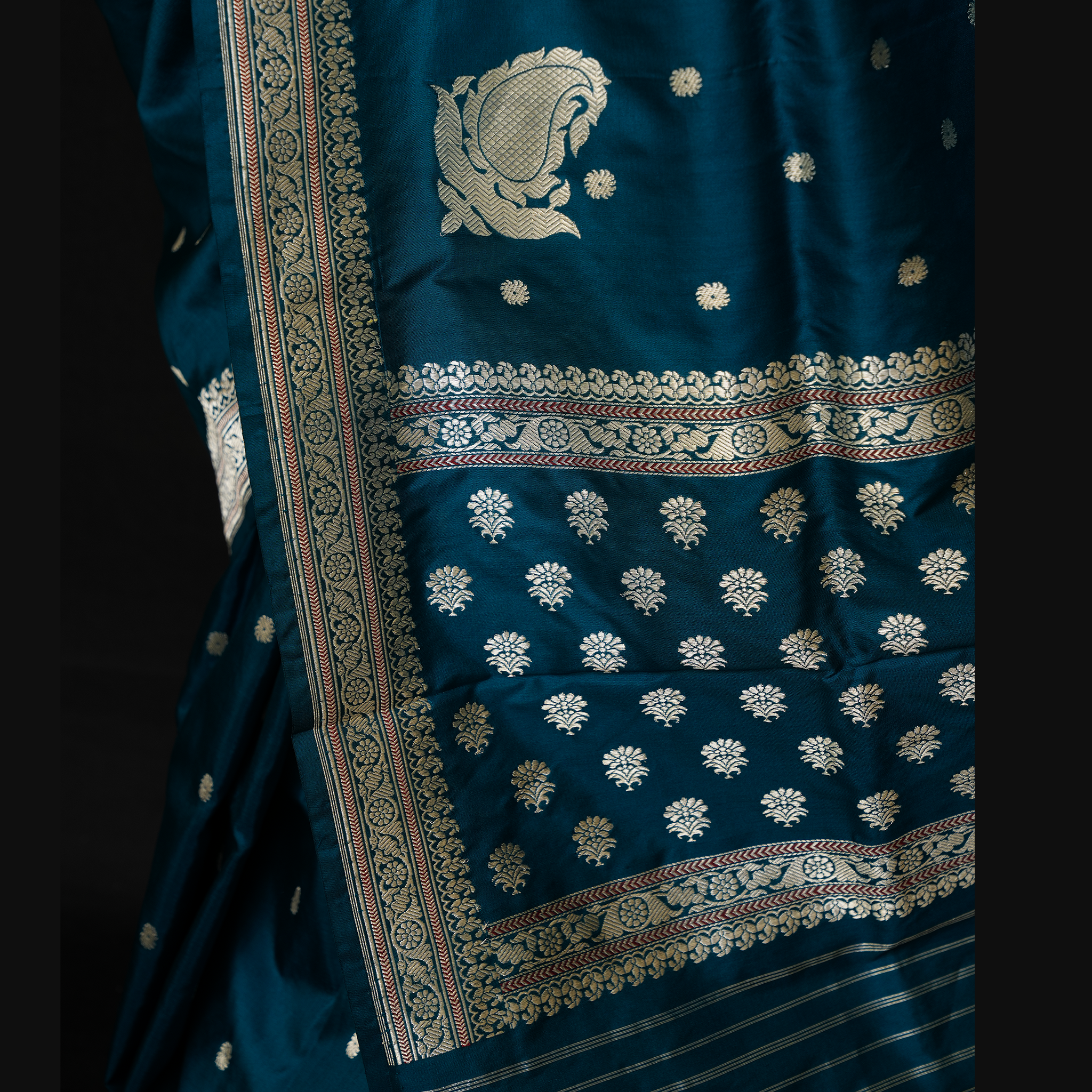 Khadwa Benarasi in Shot Colour - Deep Teal Blue