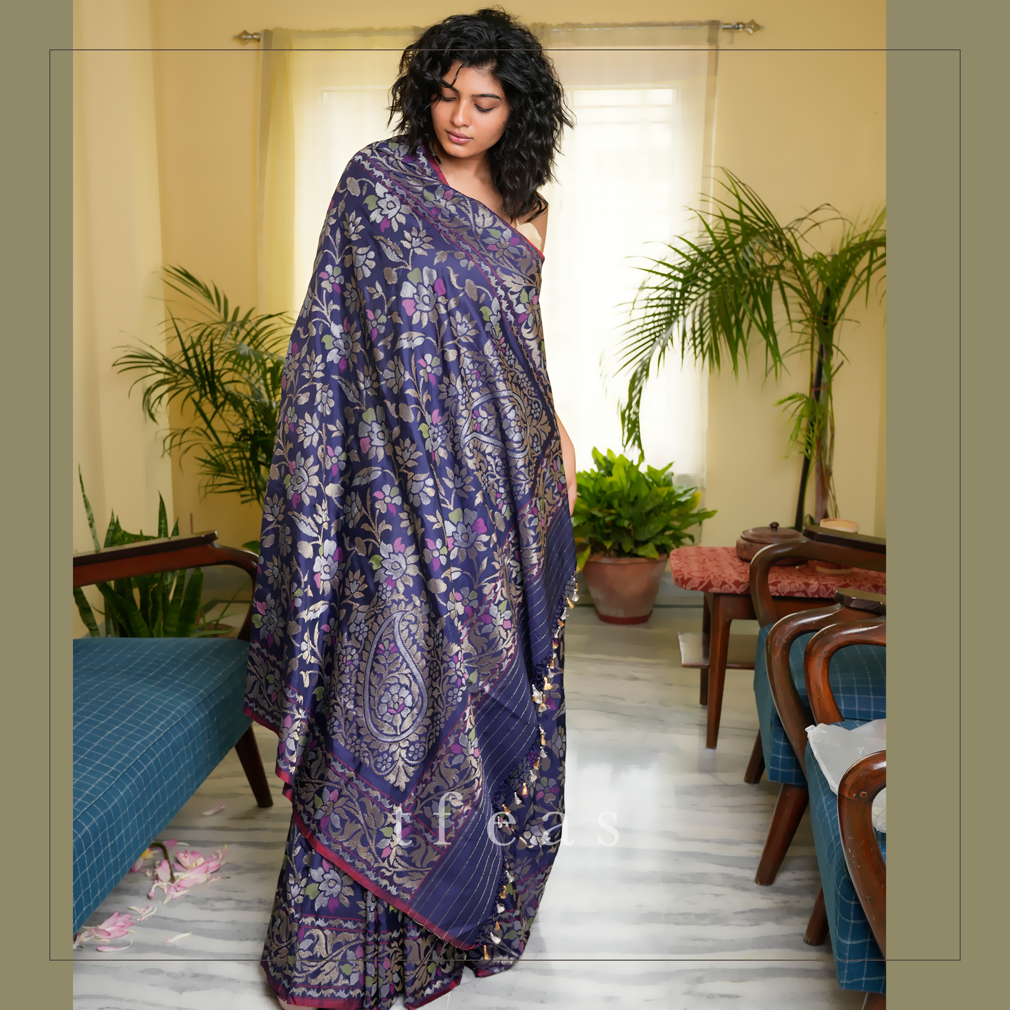 Nilambari - Real Zari Silk Benarasi Jamdani - A Masterpiece