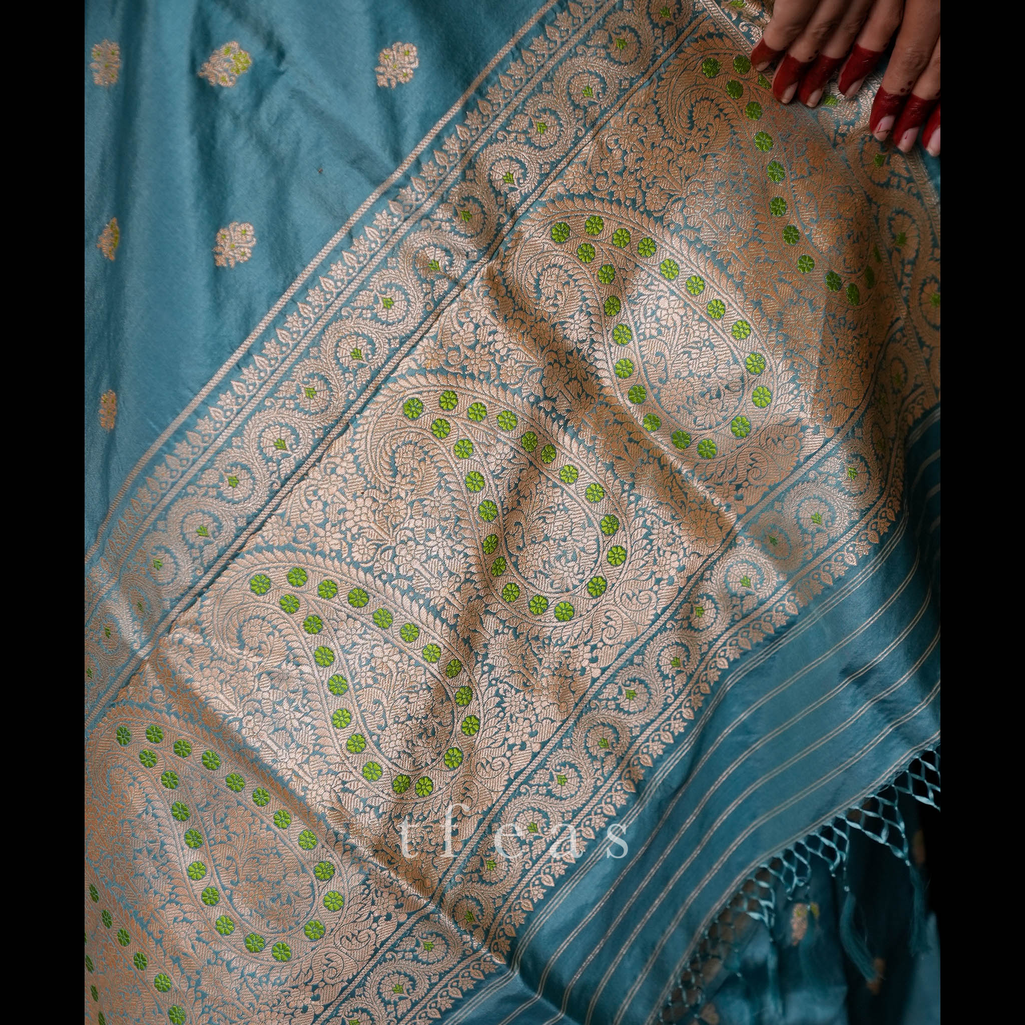 Grey-Blue Khadwa Benarasi with Two Different Butis and Minakari