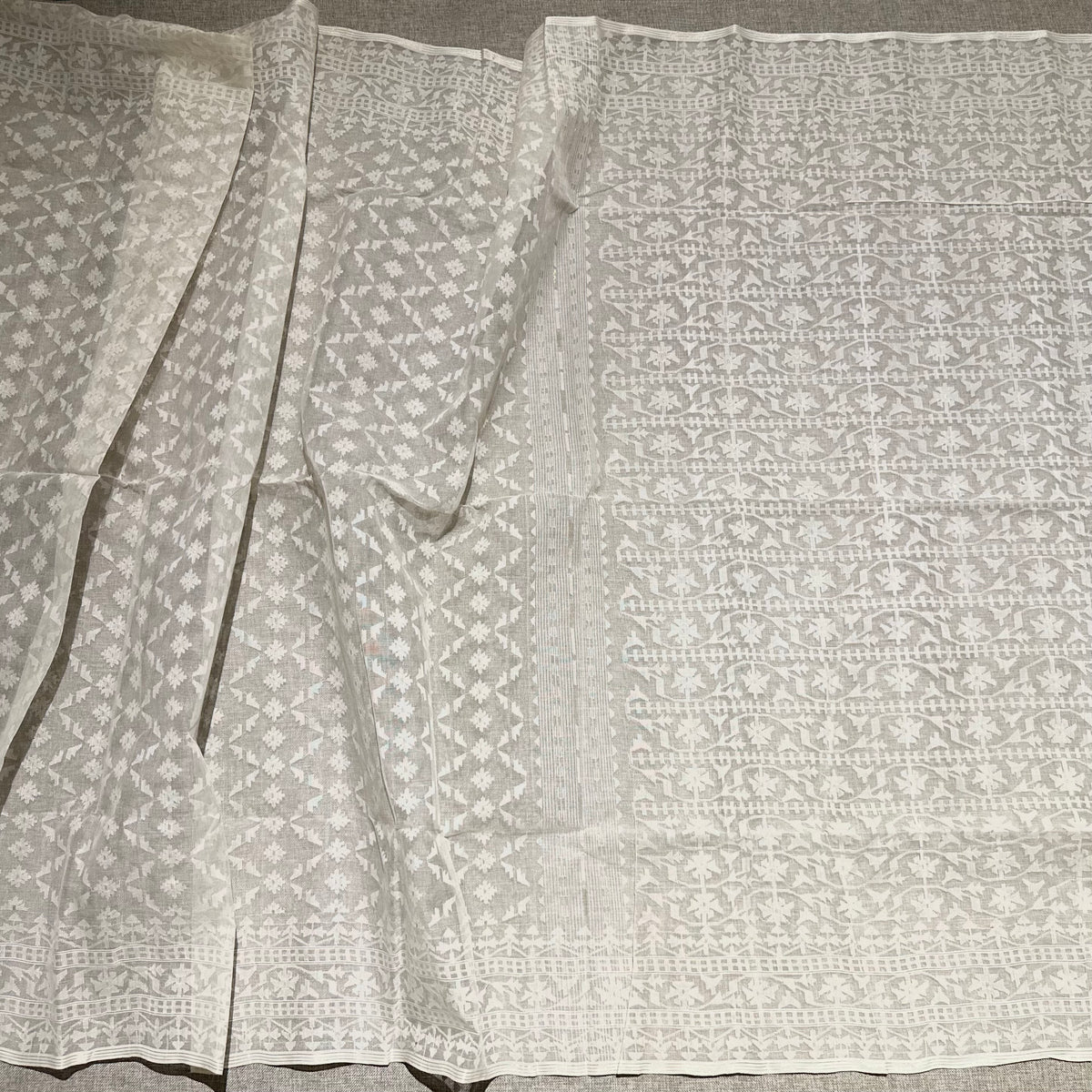 White Jaal Dhakai Jamdani Saree