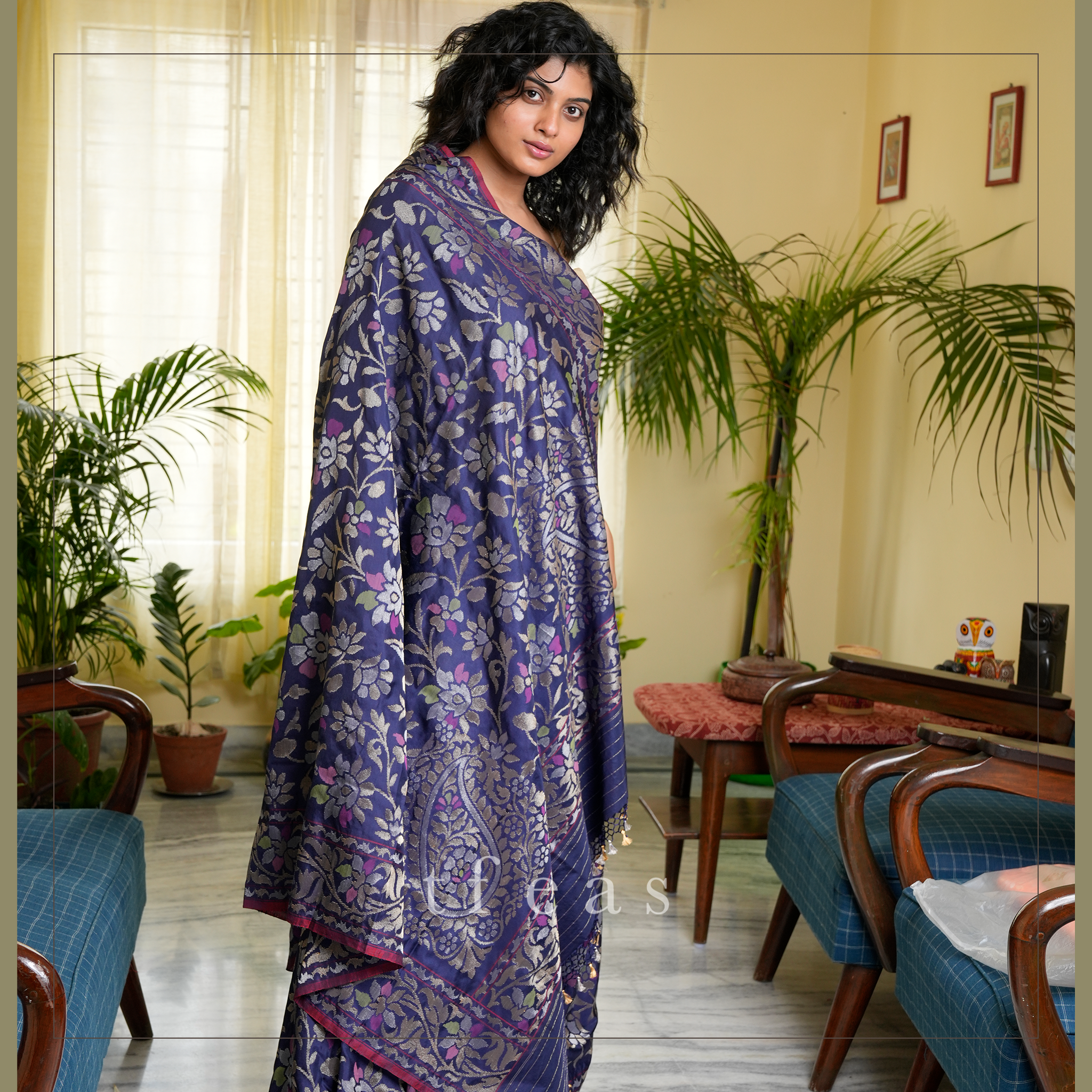 Nilambari - Real Zari Silk Benarasi Jamdani - A Masterpiece
