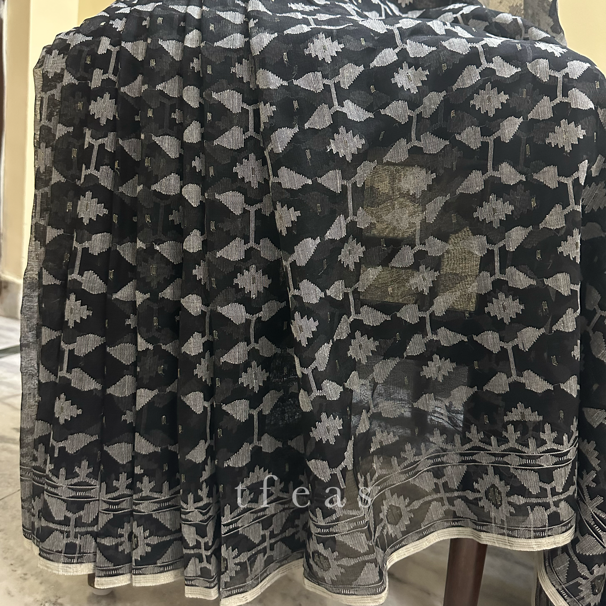 Black Jaal Dhakai Jamdani Saree
