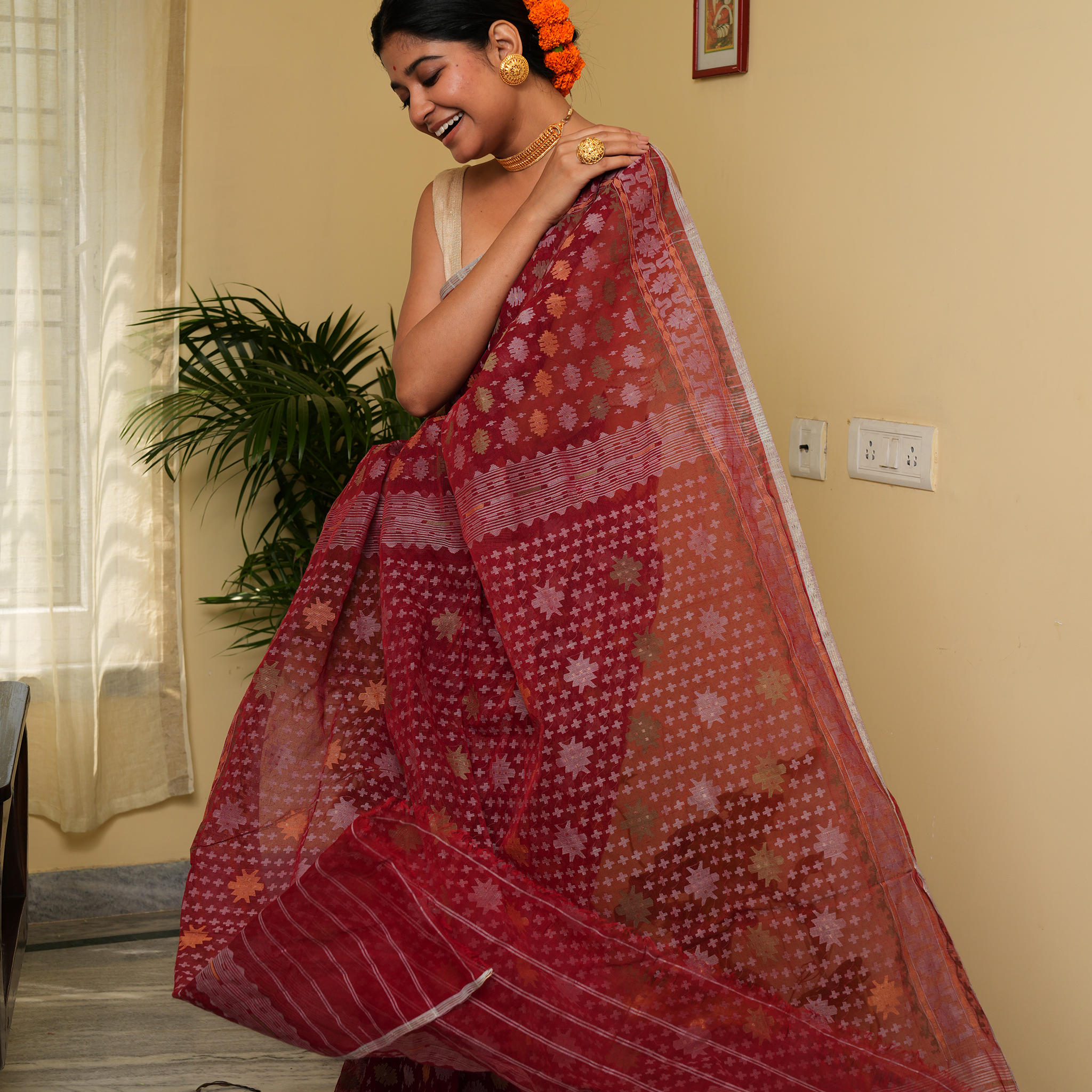 Red Multicoloured Dhakai Jamdani Saree