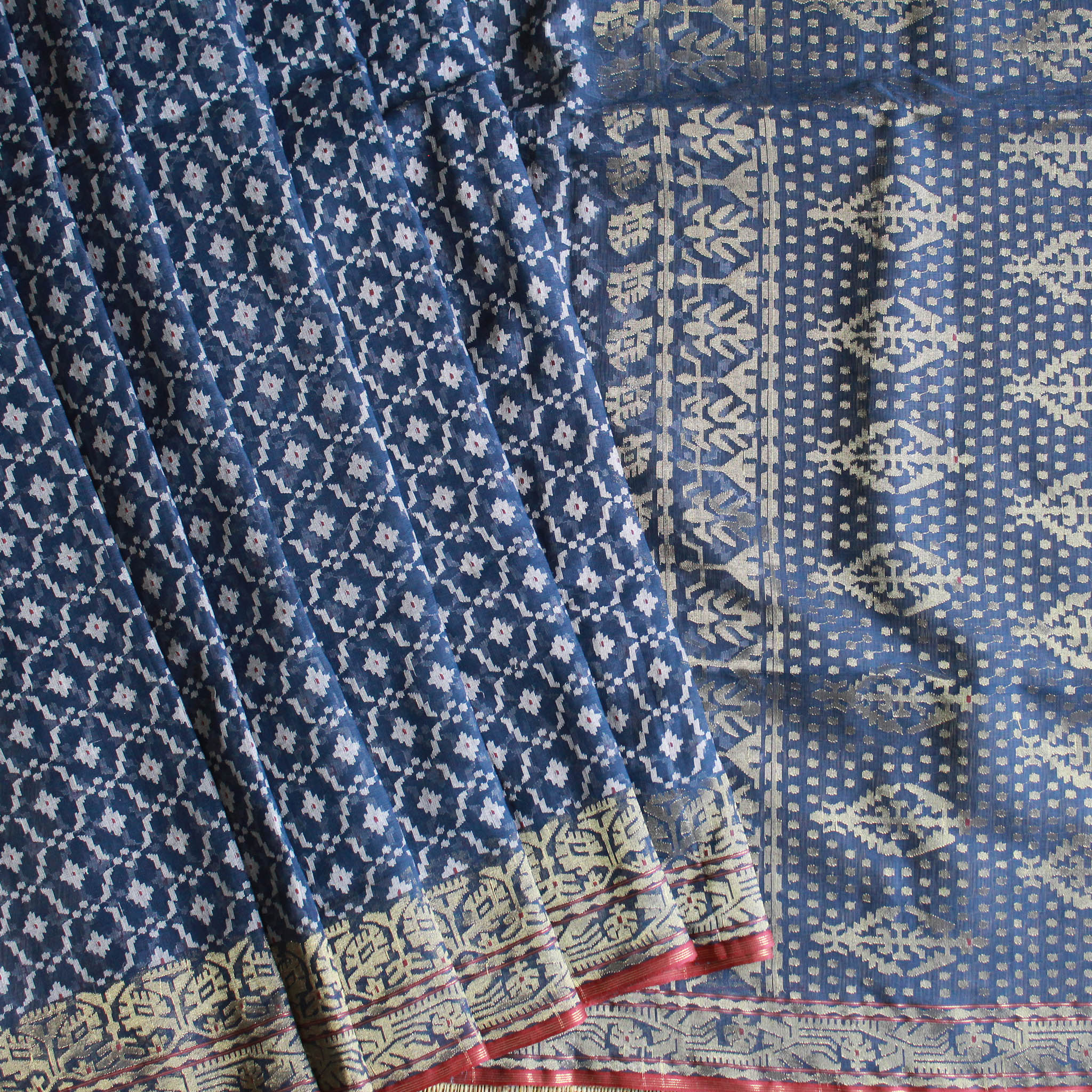 Pre Order: Indigo and White Jaal Dhakai Jamdani