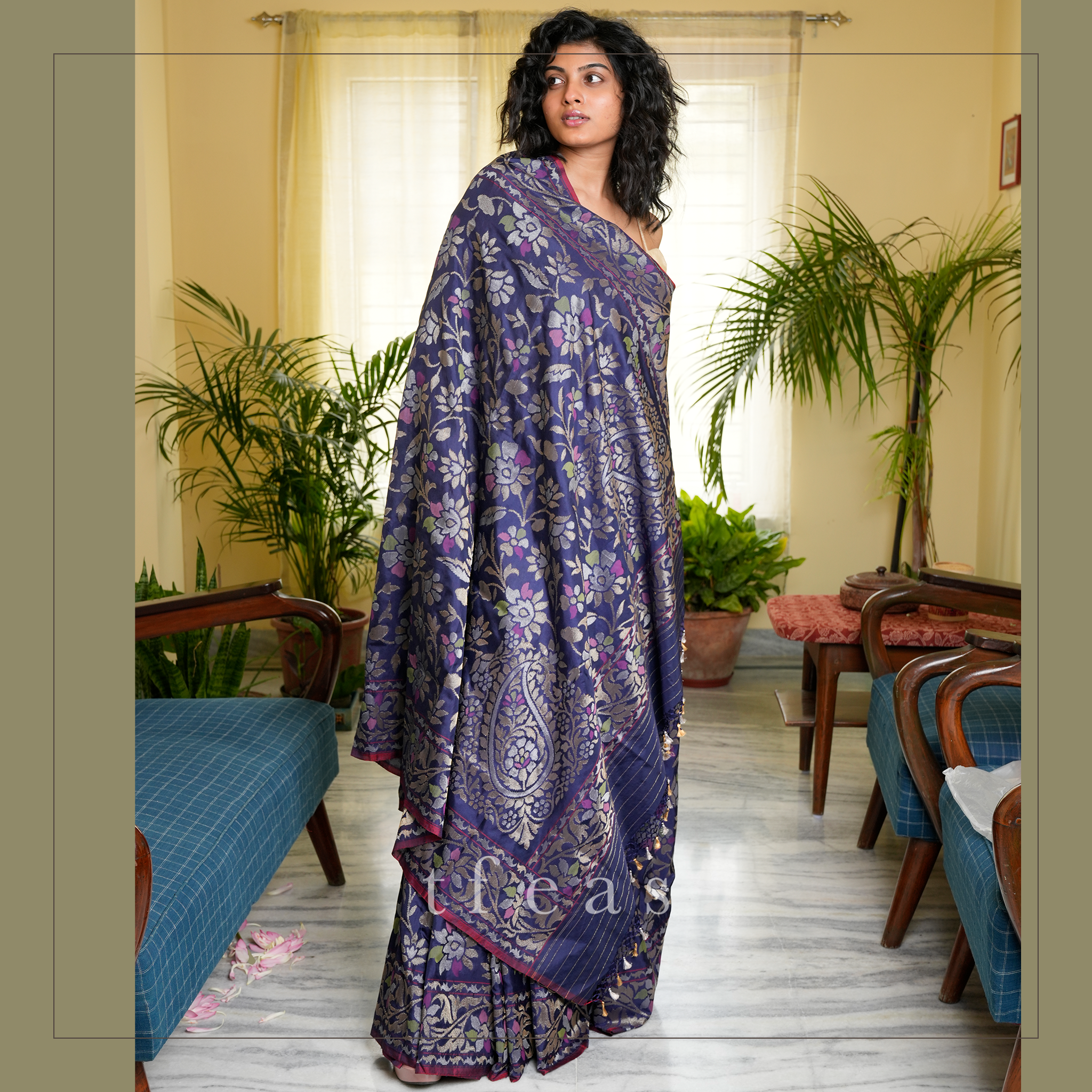 Nilambari - Real Zari Silk Benarasi Jamdani - A Masterpiece