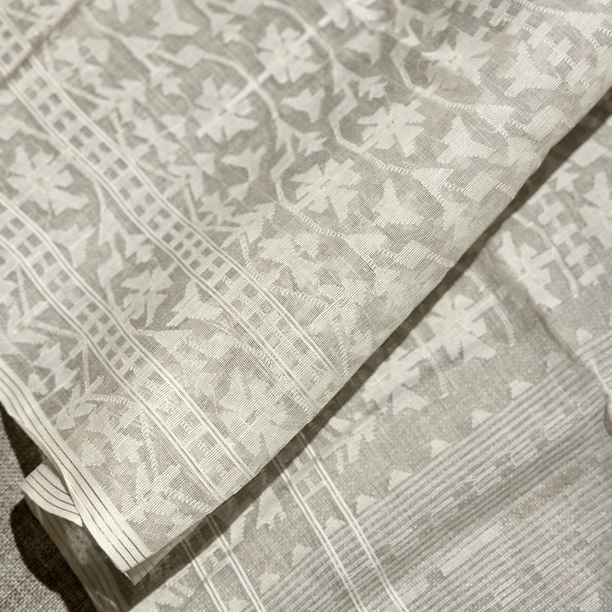 White Jaal Dhakai Jamdani Saree