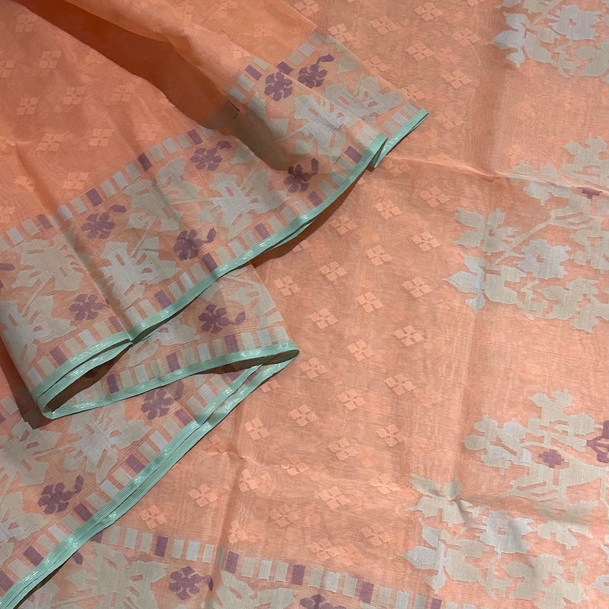 Peach Angoorlata Dhakai Jamdani Saree (Grapevine)