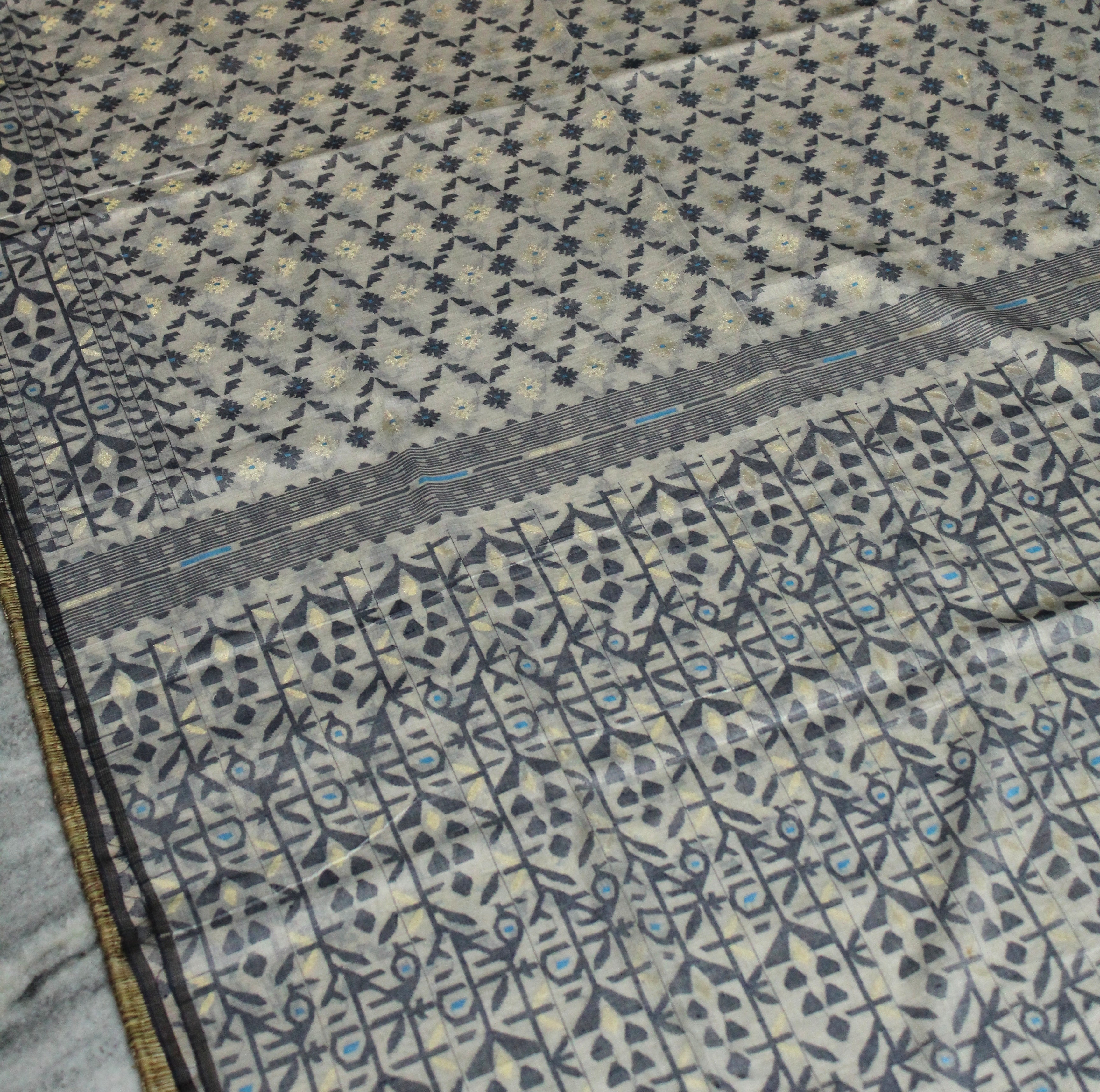 White and Grey Dhakai Jamdani