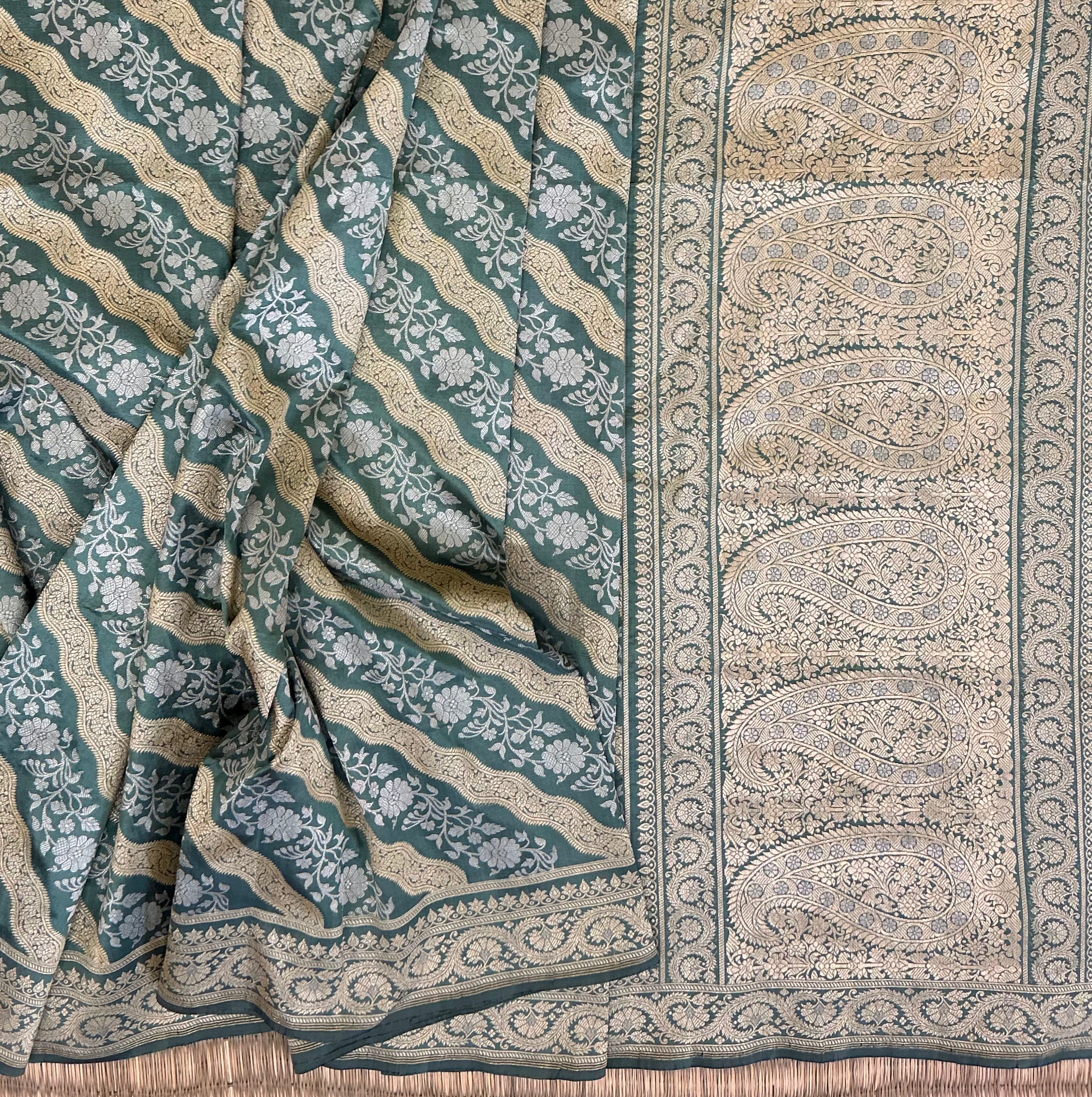 Green Ada Khadwa Benarasi Saree