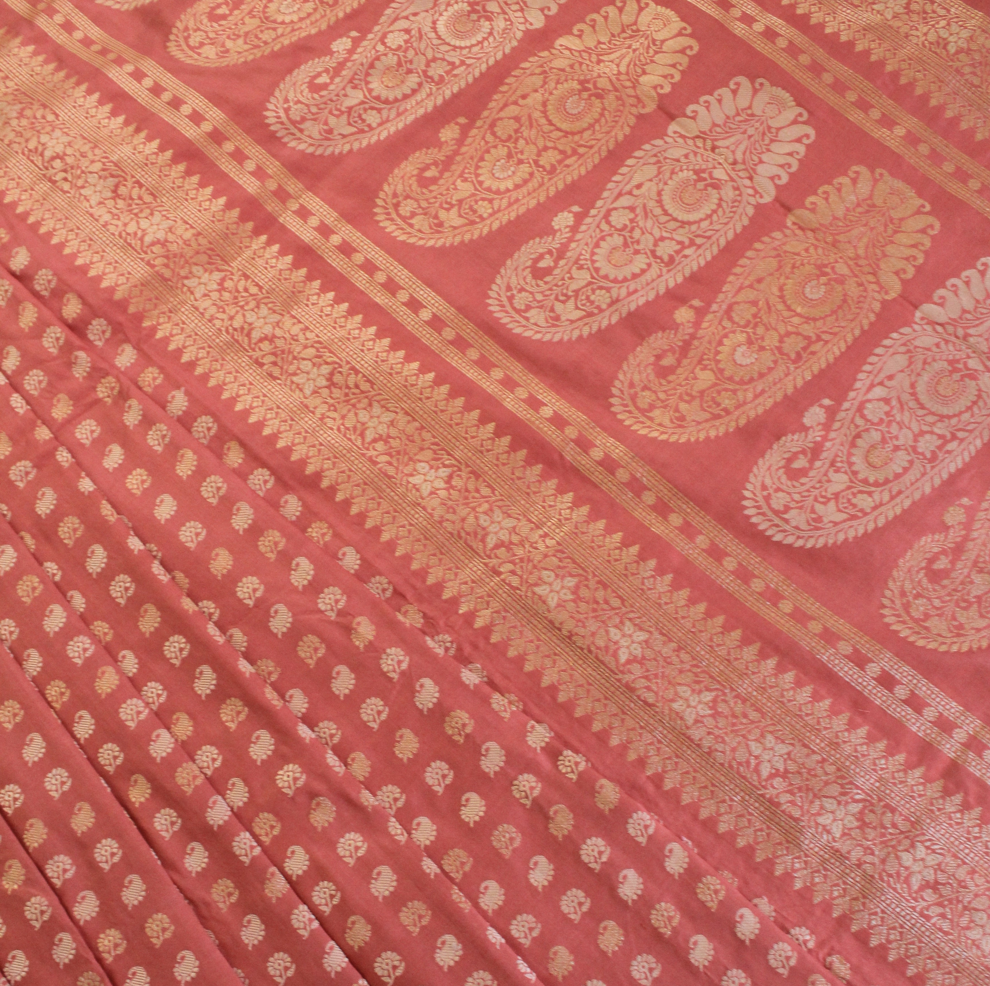 Dudhe Alta Natural Dyed Baluchari