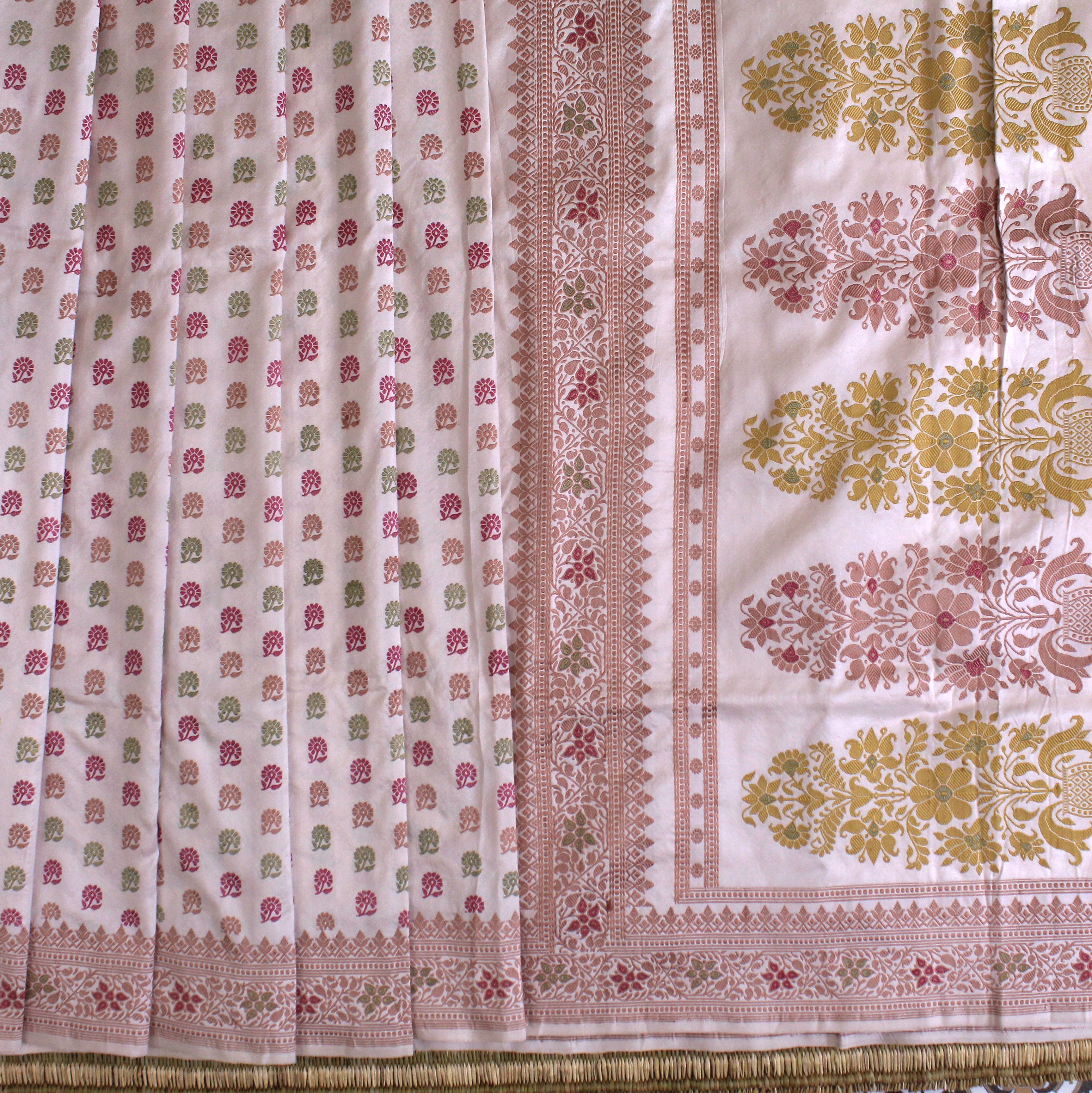 White Baluchari from Benaras with Tree of Life in Palla