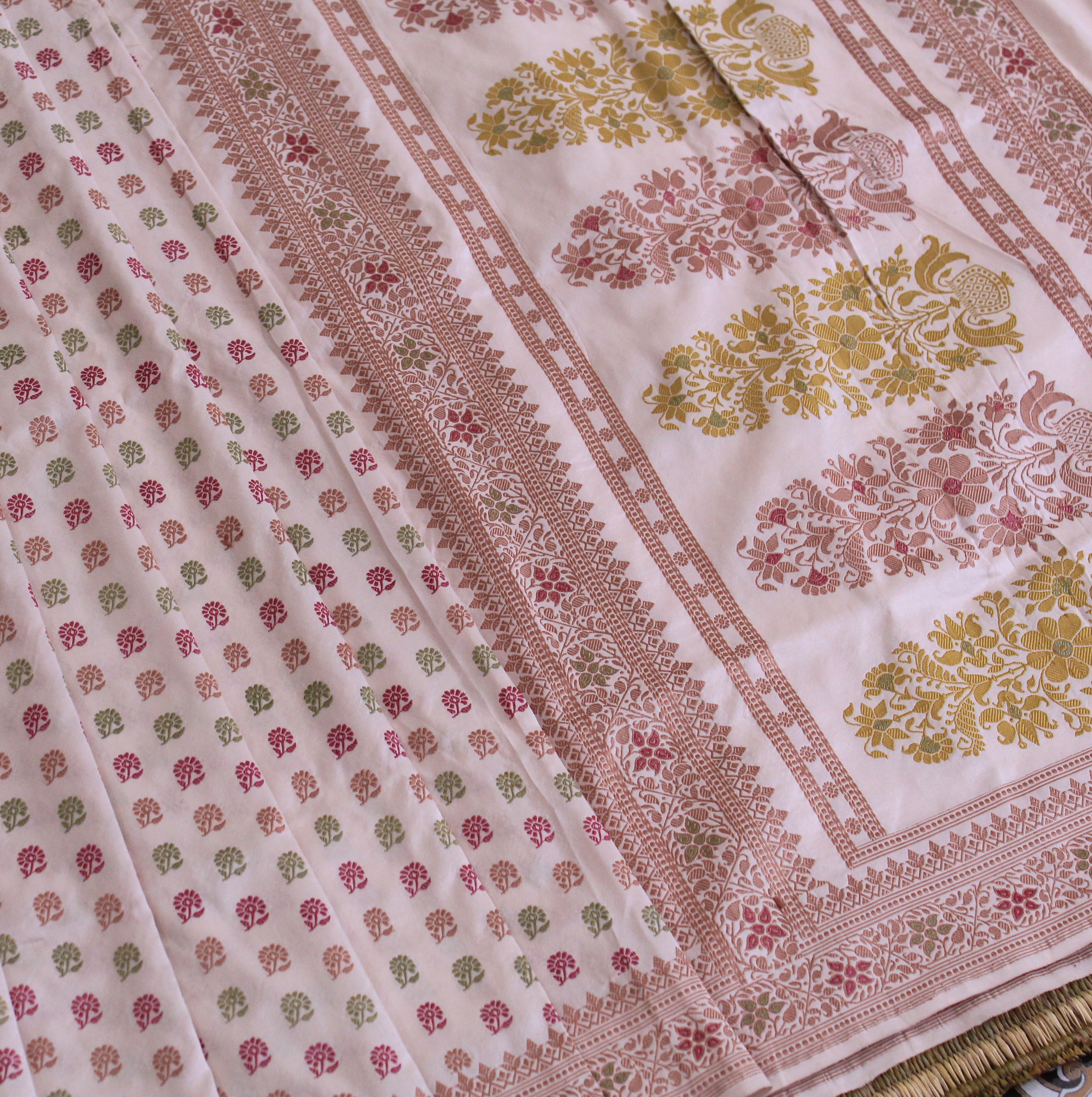 White Baluchari from Benaras with Tree of Life in Palla