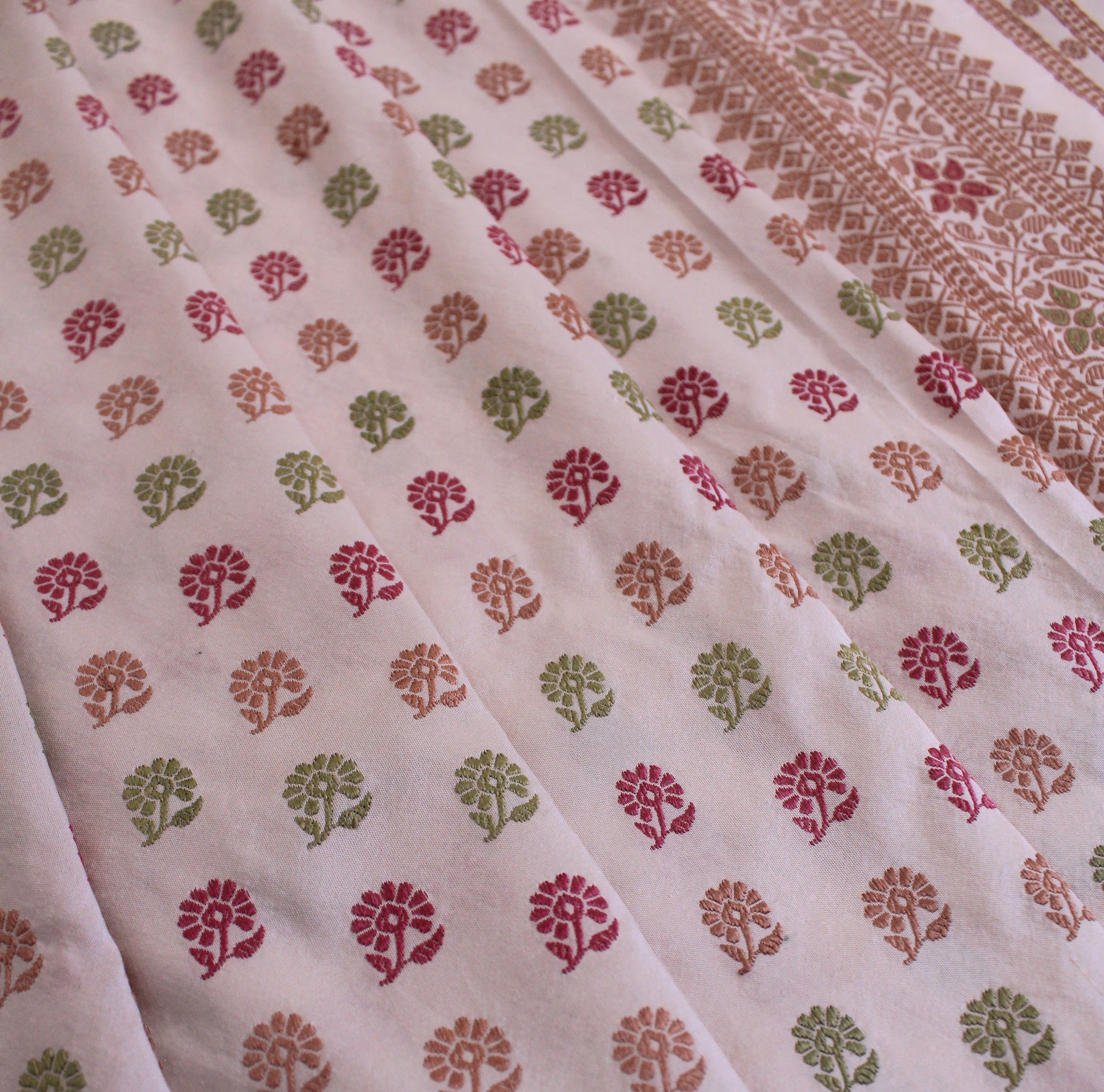 White Baluchari from Benaras with Tree of Life in Palla