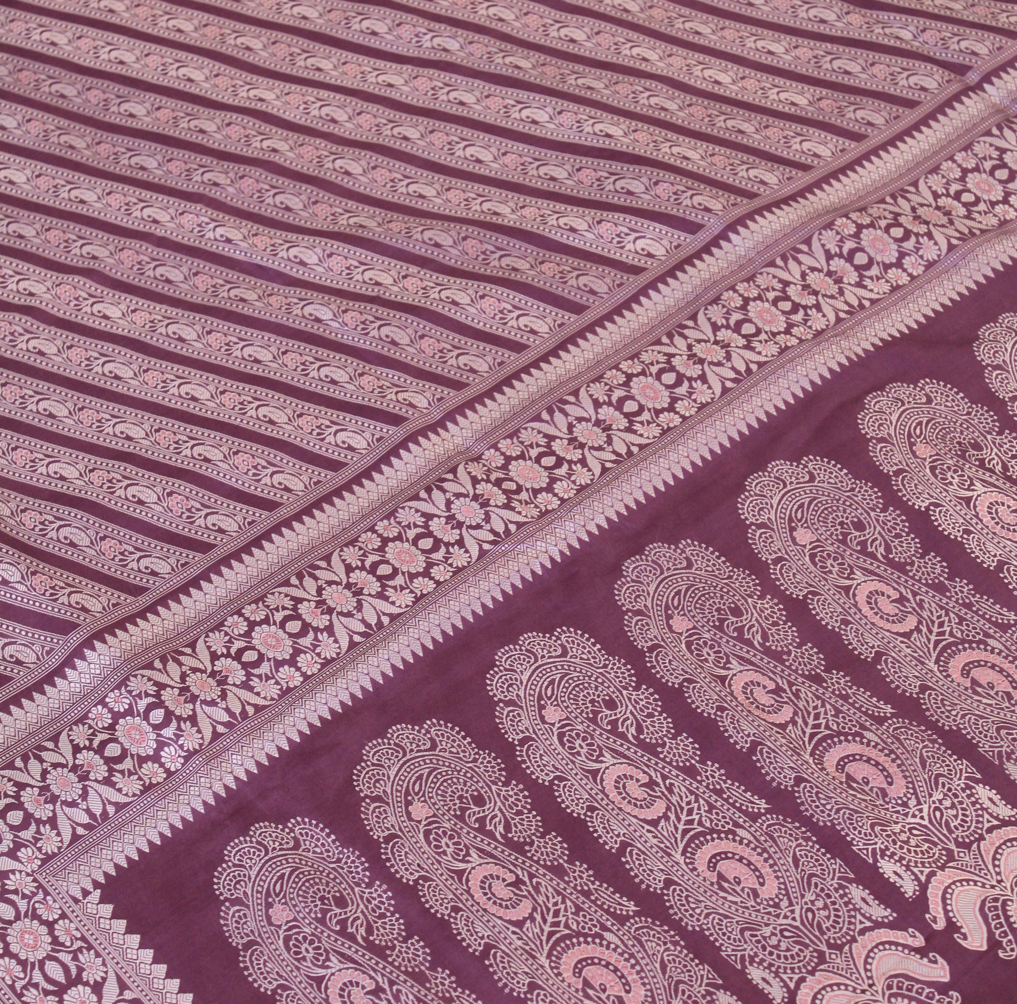 Mauve Ada Baluchari with Minakari