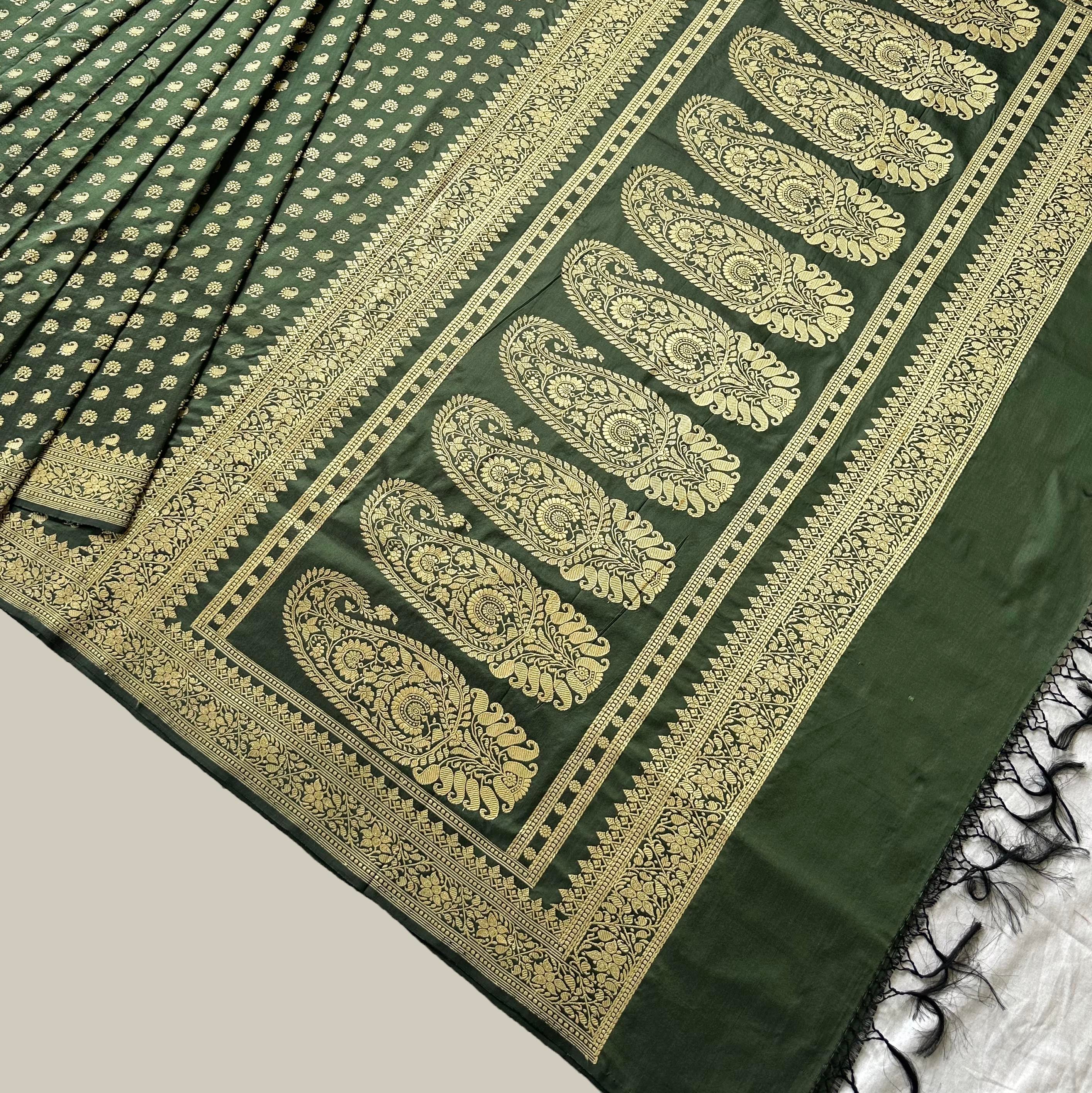 Dark Green Buti Baluchari with Paisley