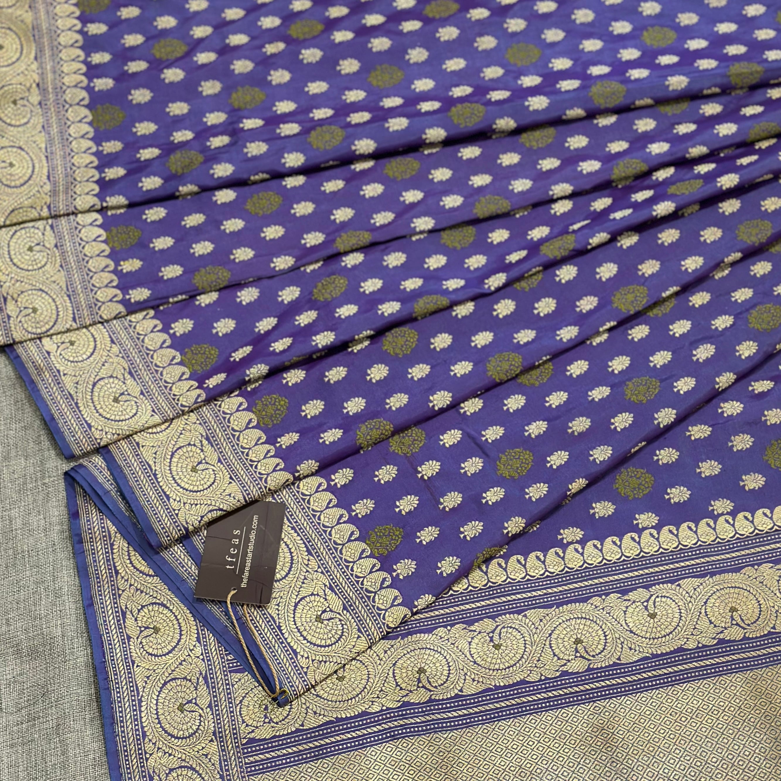 Purple Shot Colour Khadwa Benarasi - A Masterpiece