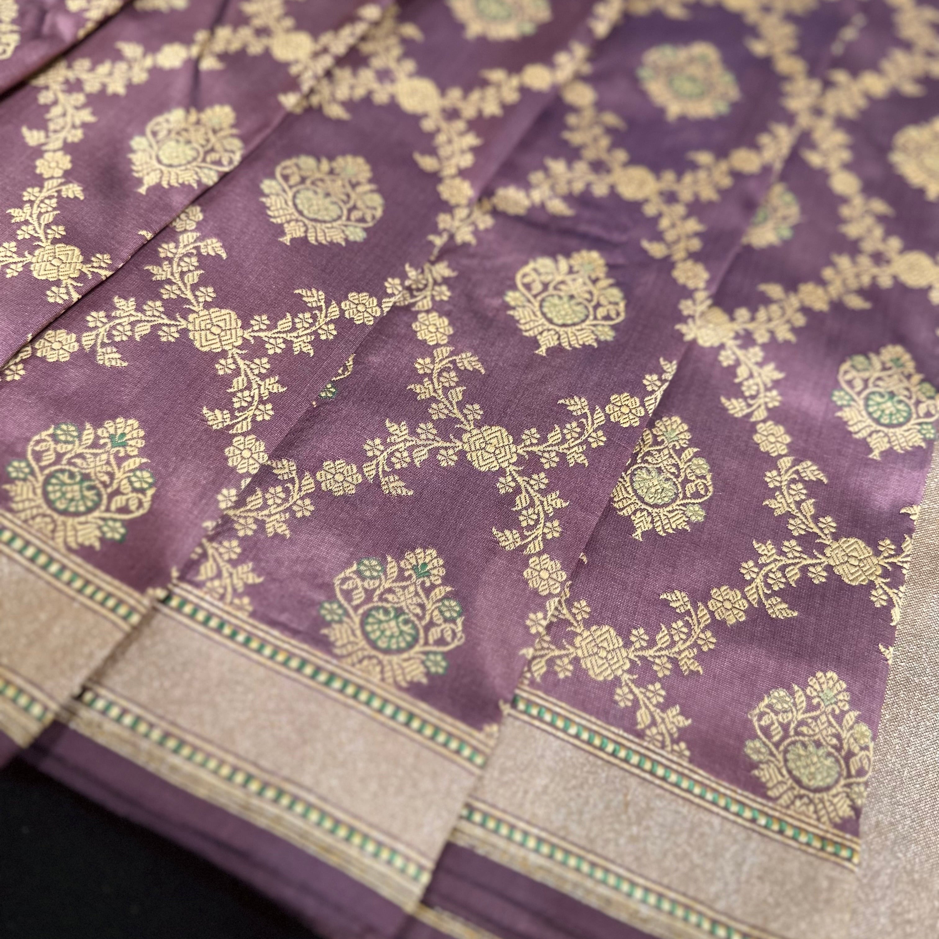 Purple shot colour Khadwa Jaal Benarasi