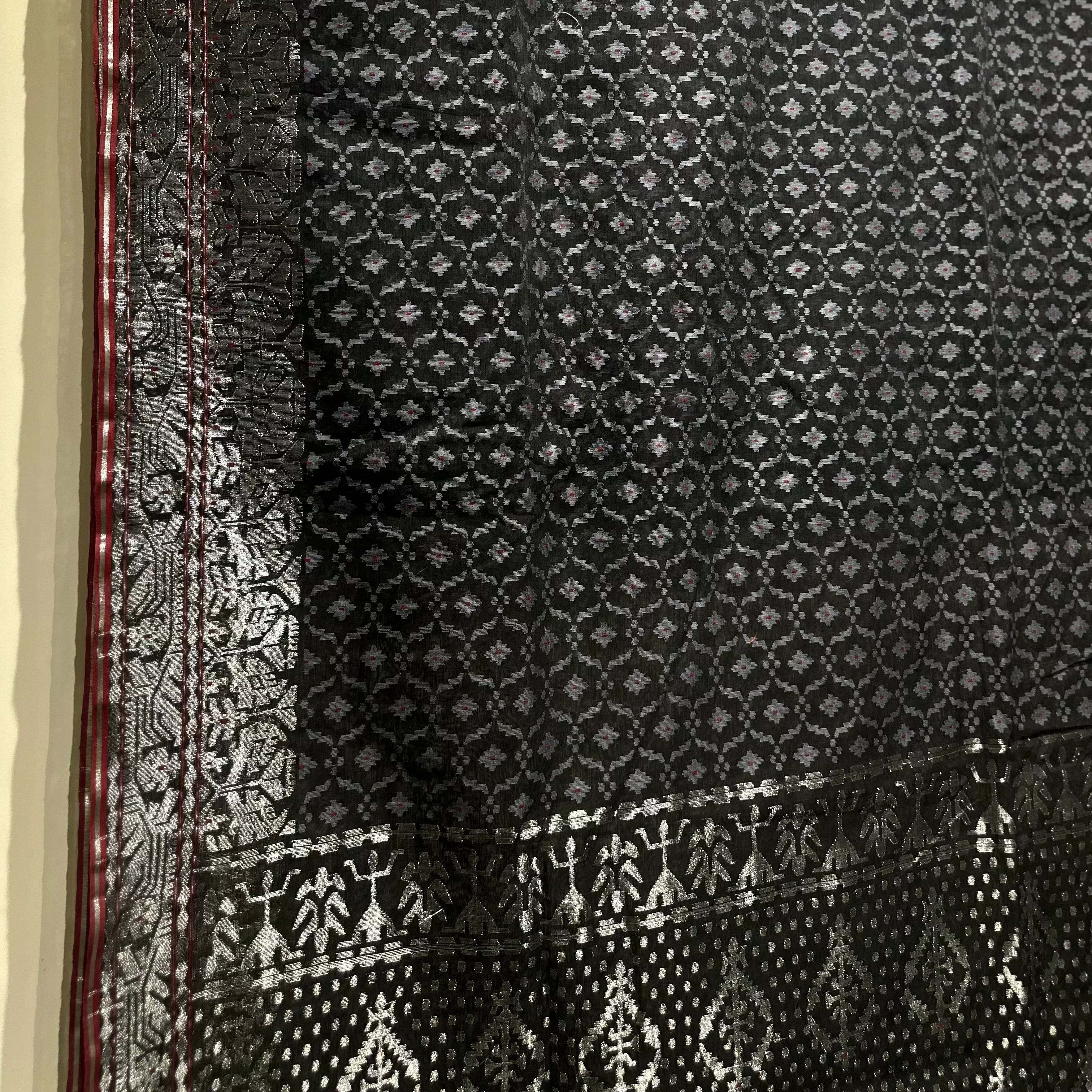 Black and White Jaal Dhakai Jamdani