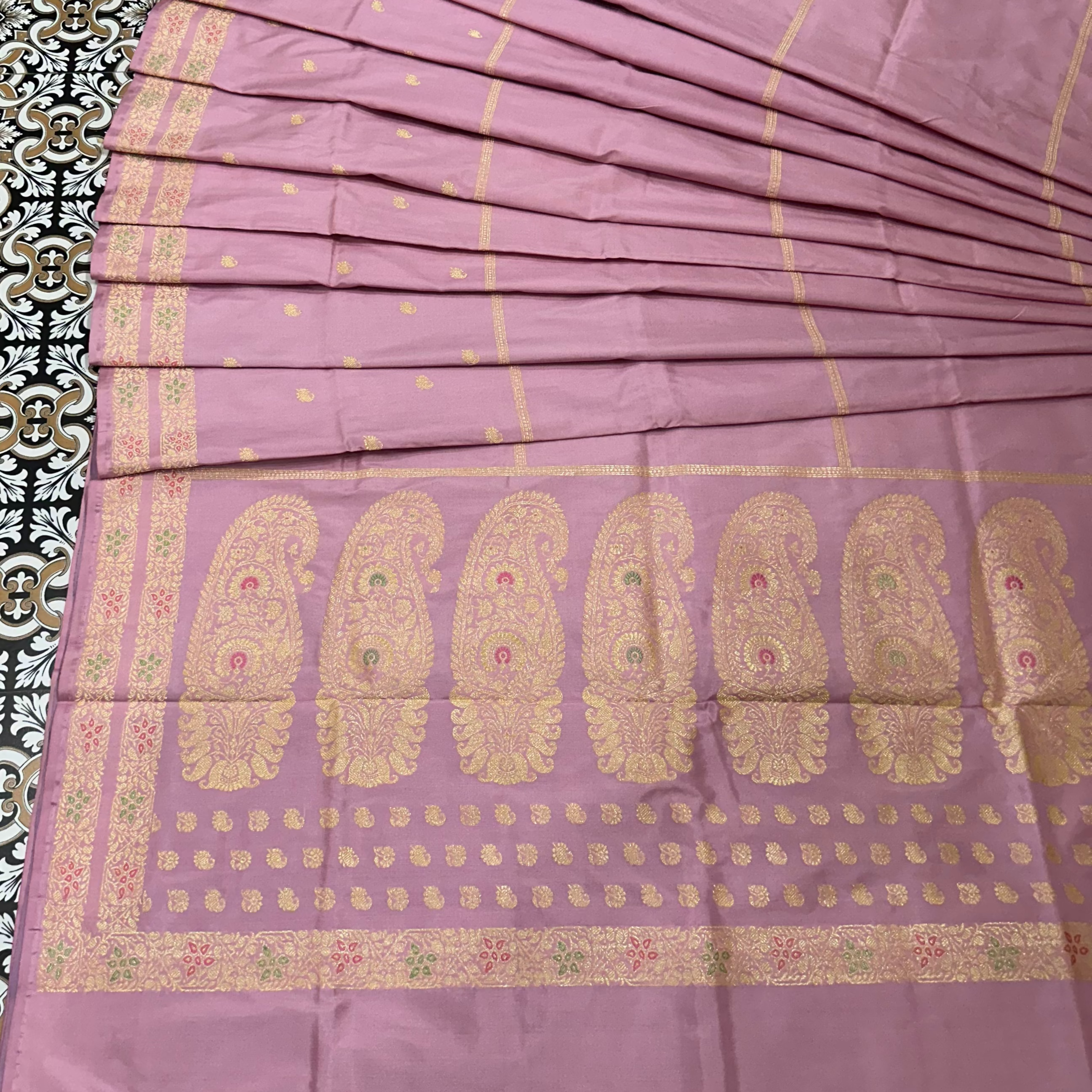 Pink Baluchari saree with Paisley in palla