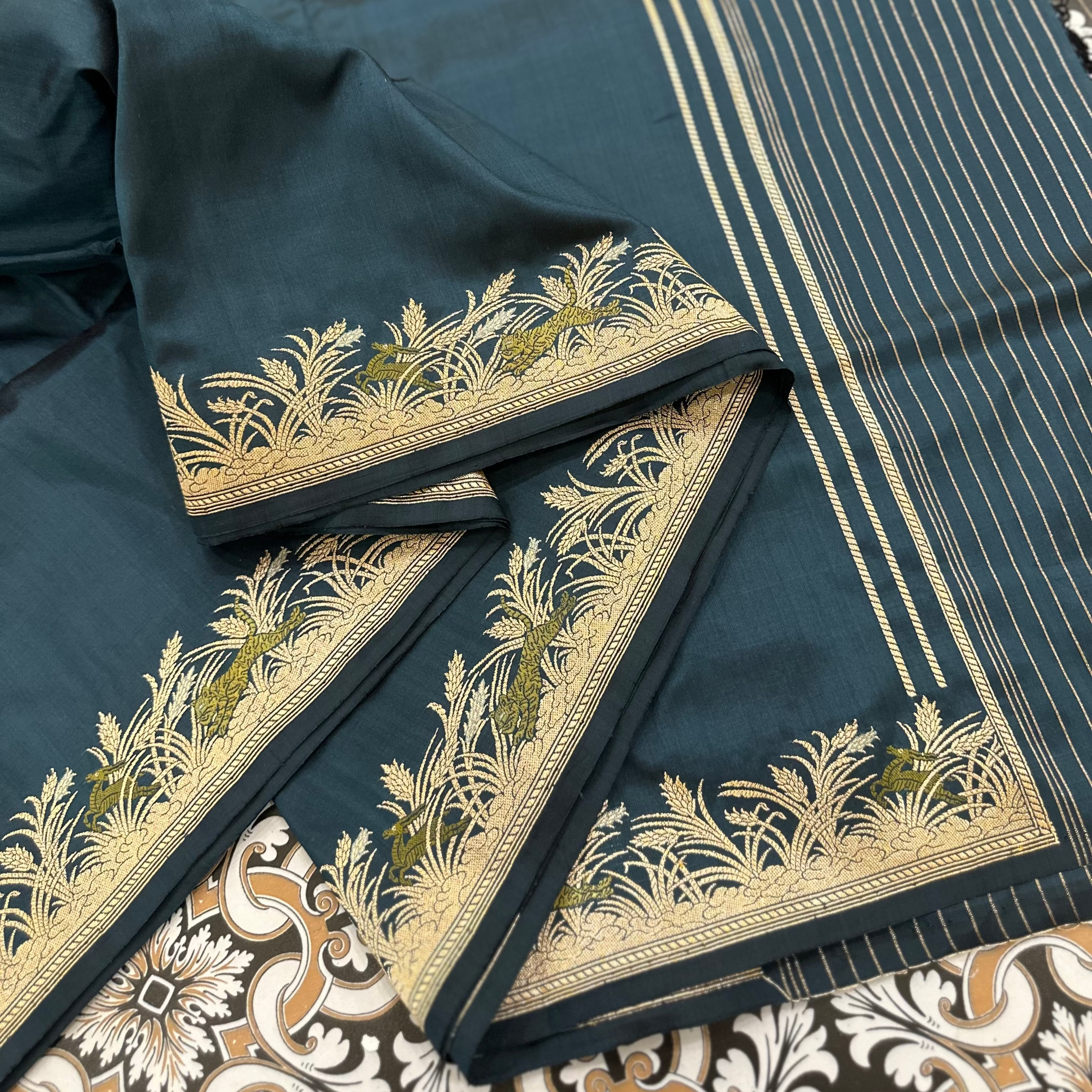 Shikargah Khadwa Benarasi in Dark Coral Blue