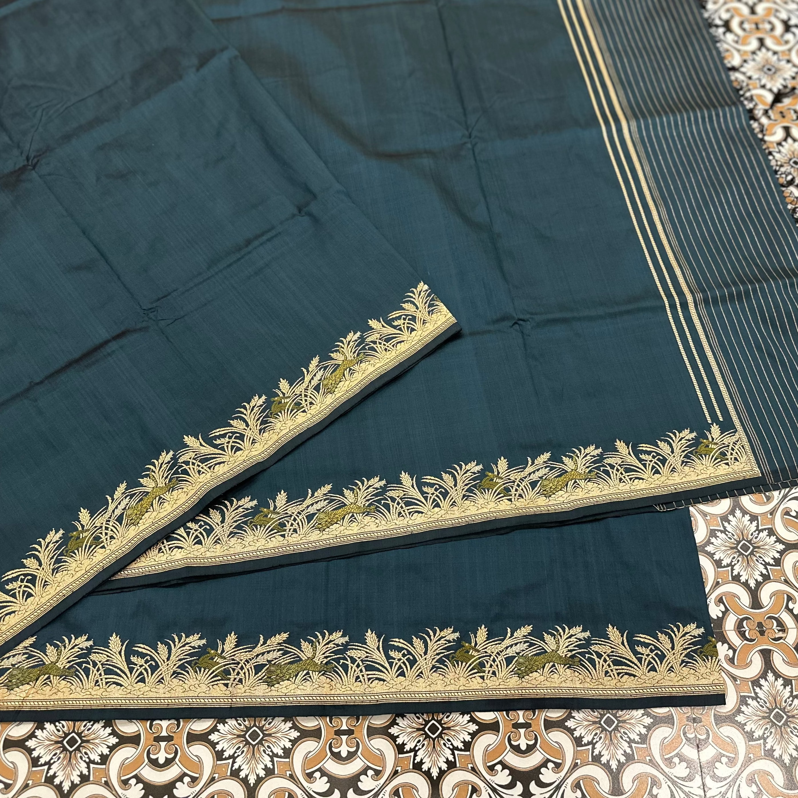 Shikargah Khadwa Benarasi in Dark Coral Blue