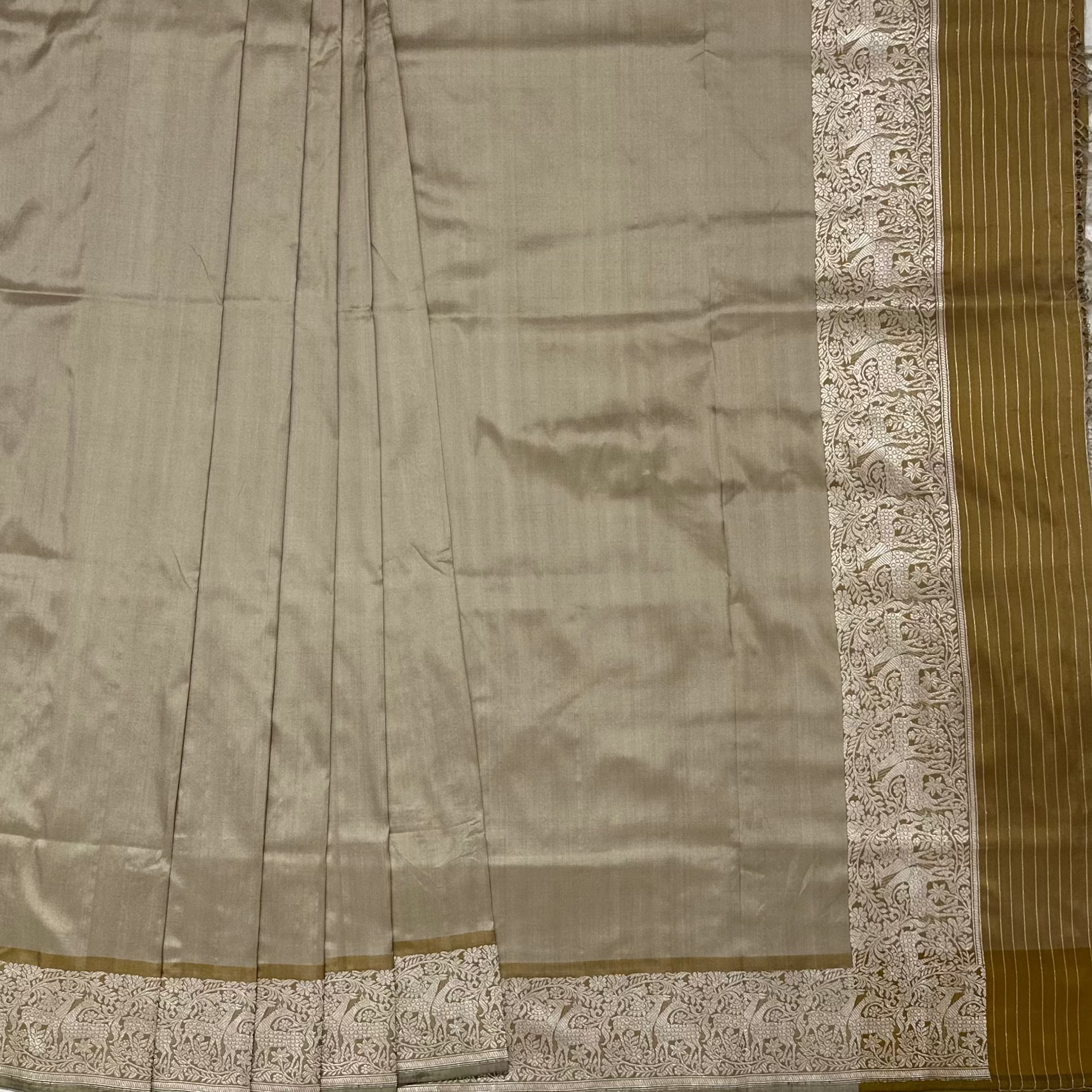 Shikargah Khadwa Benarasi in Grey and Mustard